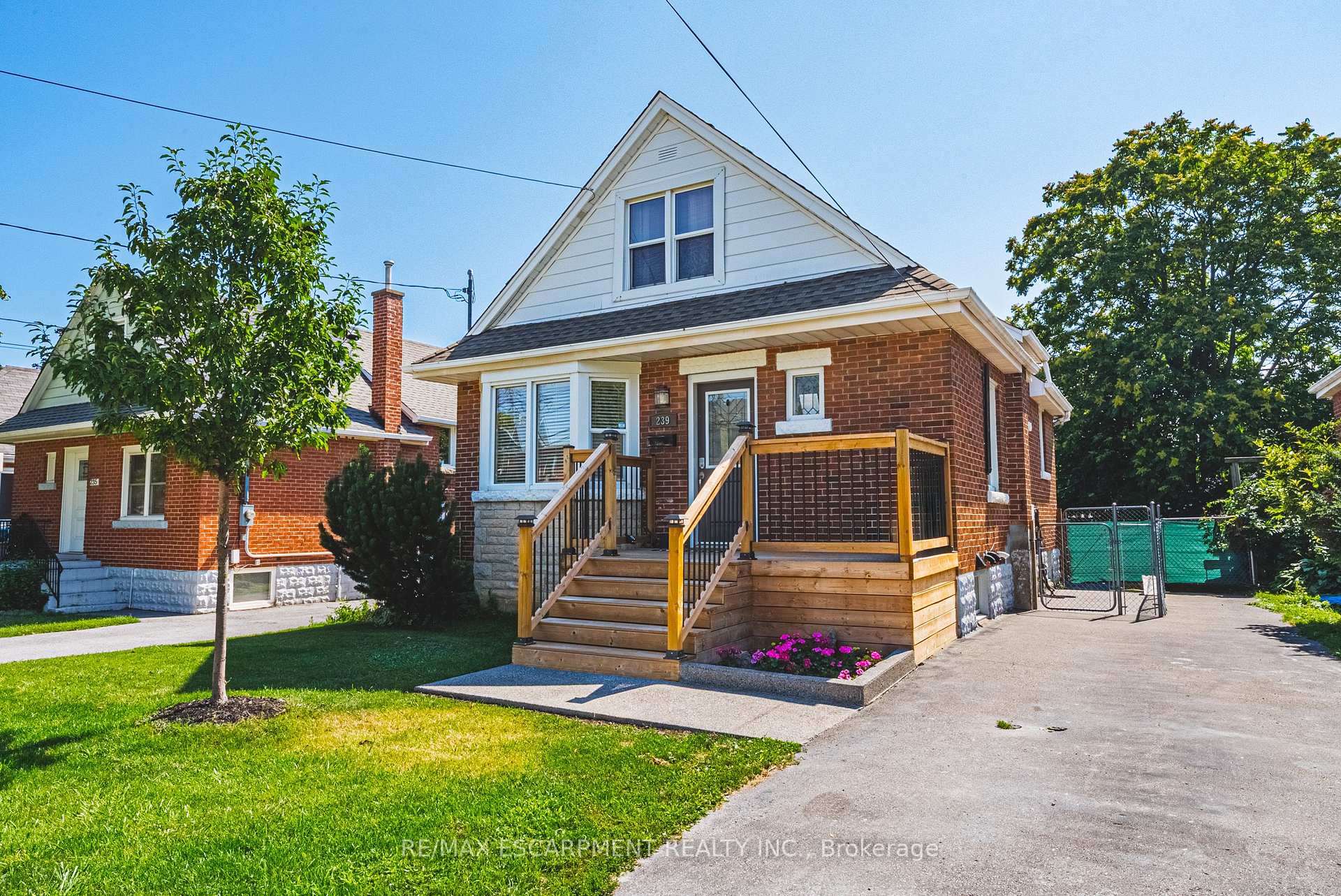 Photo of 239 Rosewood Road