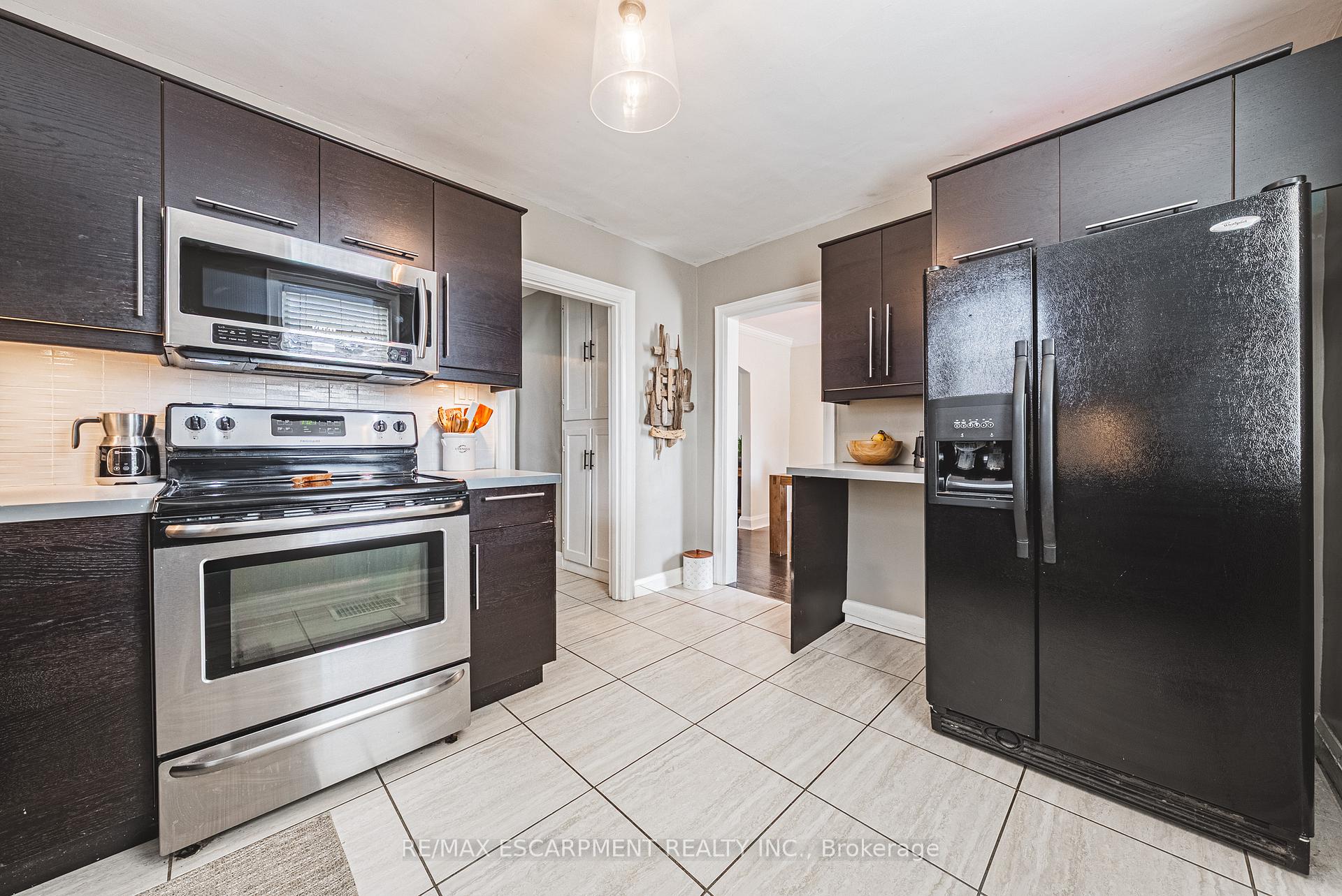 Photo 11 of 239 Rosewood Road, Hamilton, Glenview — HOMEH