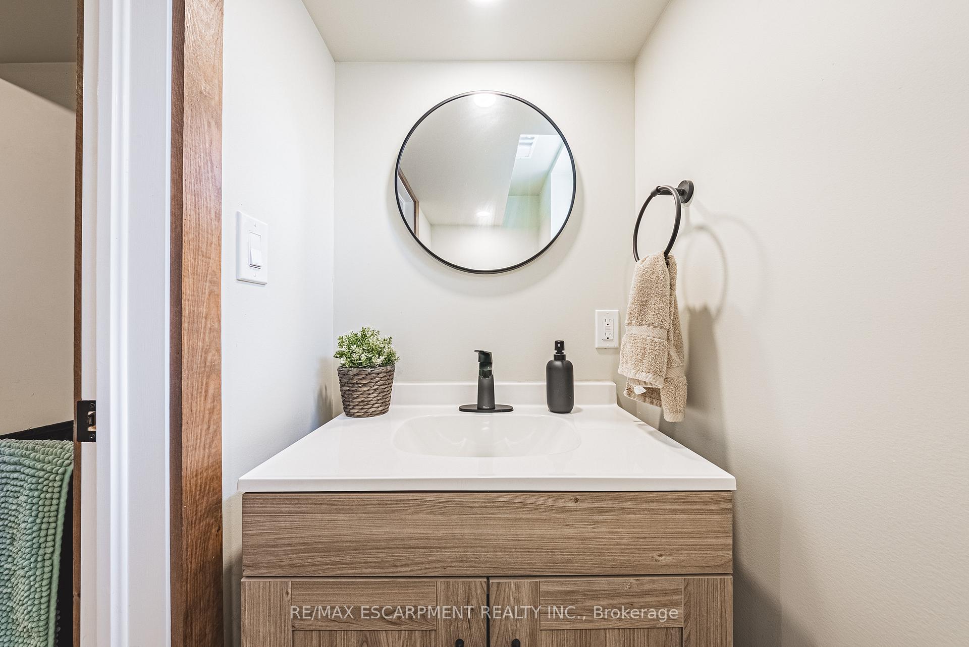 Photo 19 of 239 Rosewood Road, Hamilton, Glenview — HOMEH