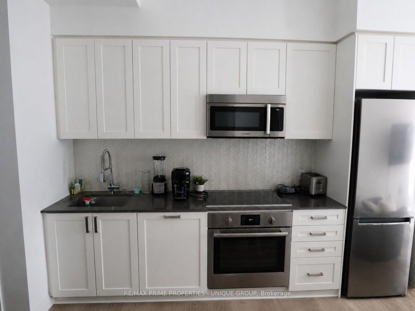 Photo 10 of Unit 412, 293 The Kingsway, Etobicoke, Edenbridge-Humber Valley — HOMEH