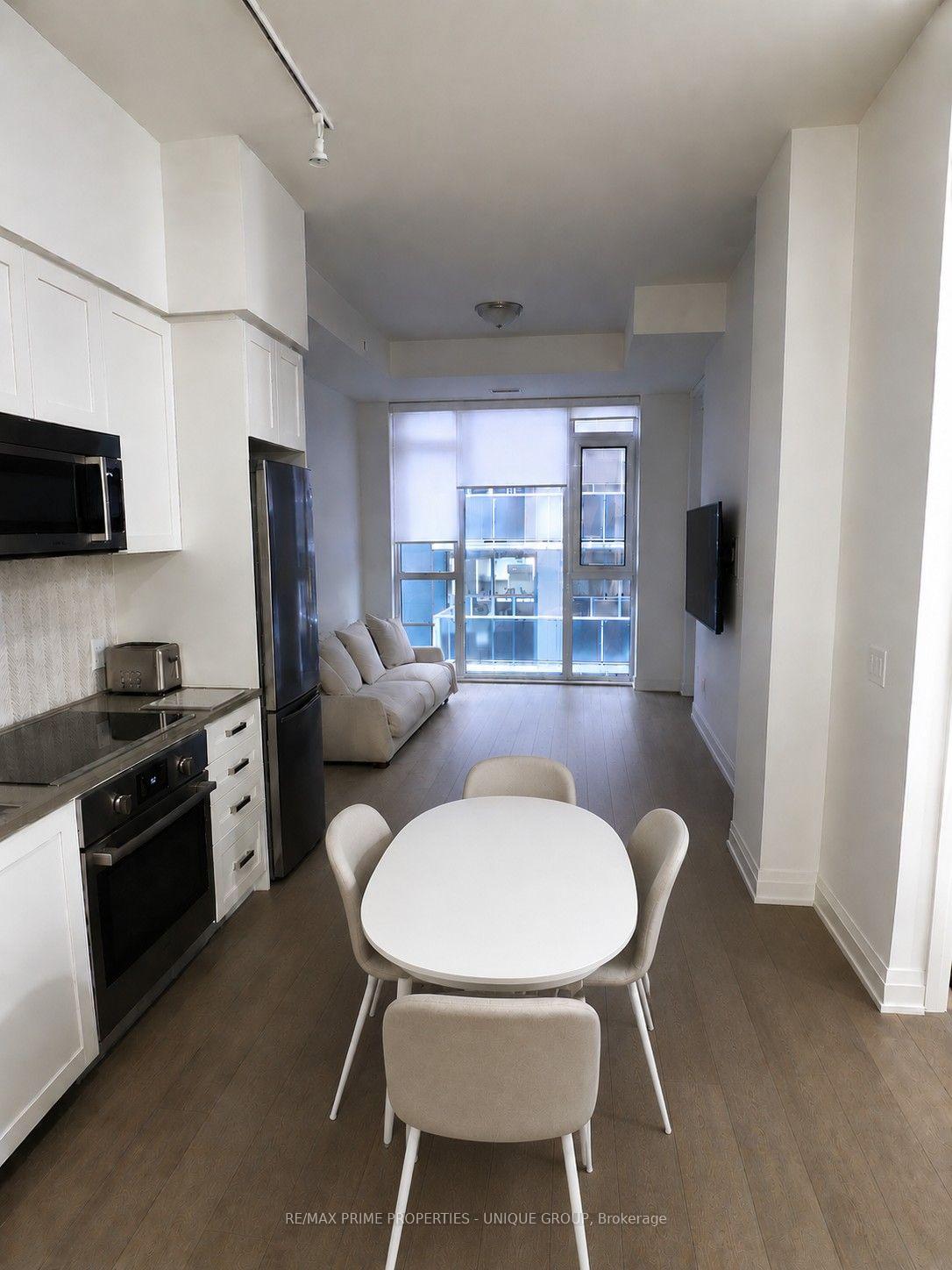 Photo 16 of Unit 412, 293 The Kingsway, Etobicoke, Edenbridge-Humber Valley — HOMEH
