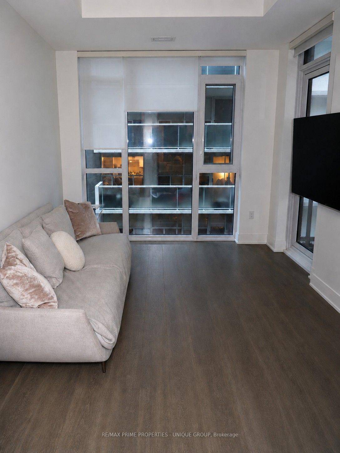 Photo 17 of Unit 412, 293 The Kingsway, Etobicoke, Edenbridge-Humber Valley — HOMEH