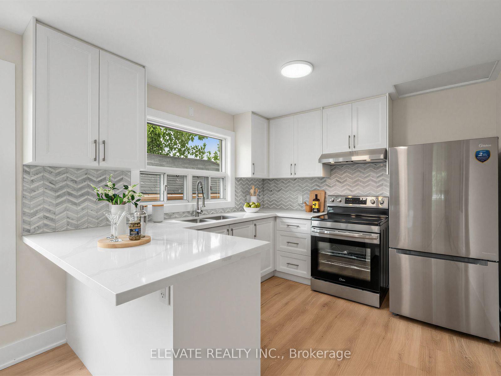 Photo 11 of 730 Danforth Road, Scarborough, Kennedy Park — HOMEH