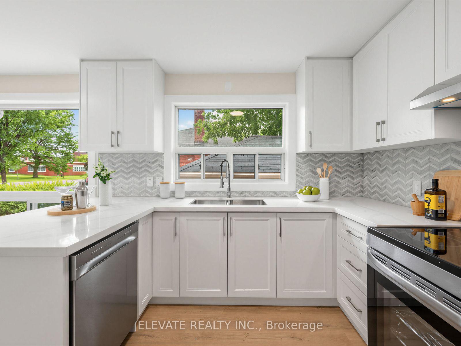 Photo 12 of 730 Danforth Road, Scarborough, Kennedy Park — HOMEH