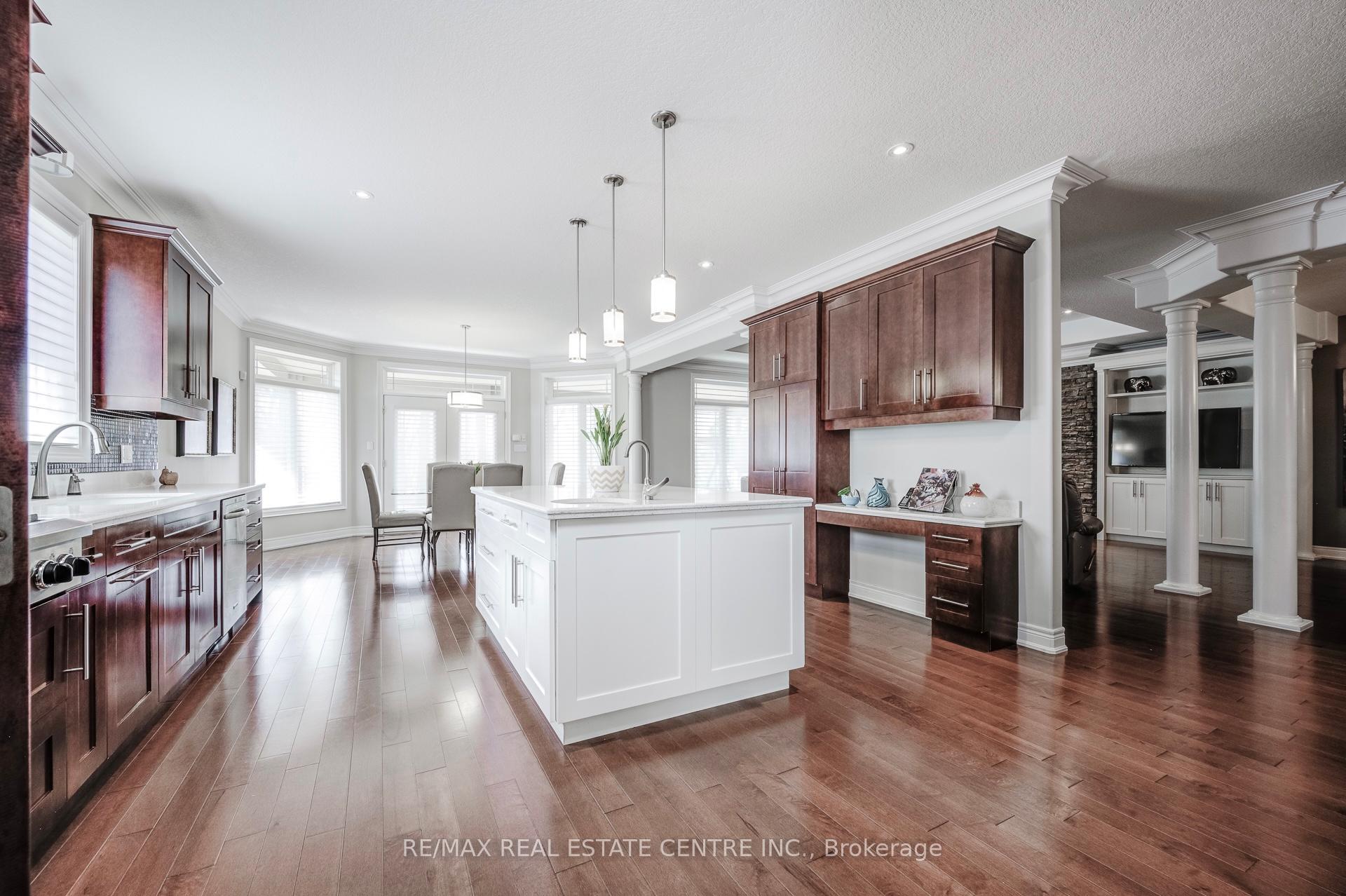 Photo 9 of 4072 Highland Park Drive, Lincoln, Beamsville — HOMEH
