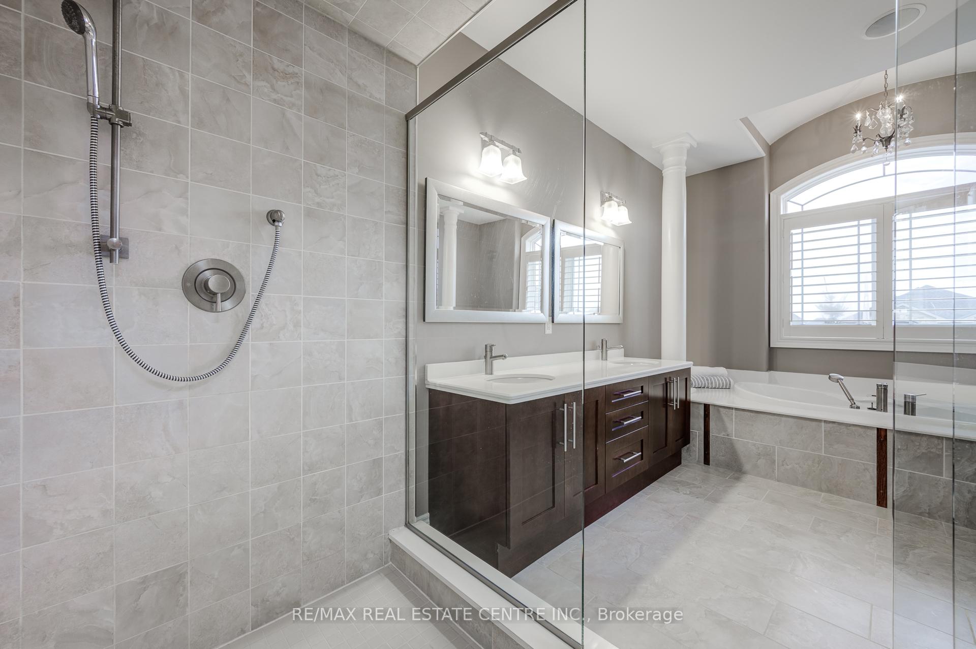 Photo 22 of 4072 Highland Park Drive, Lincoln, Beamsville — HOMEH