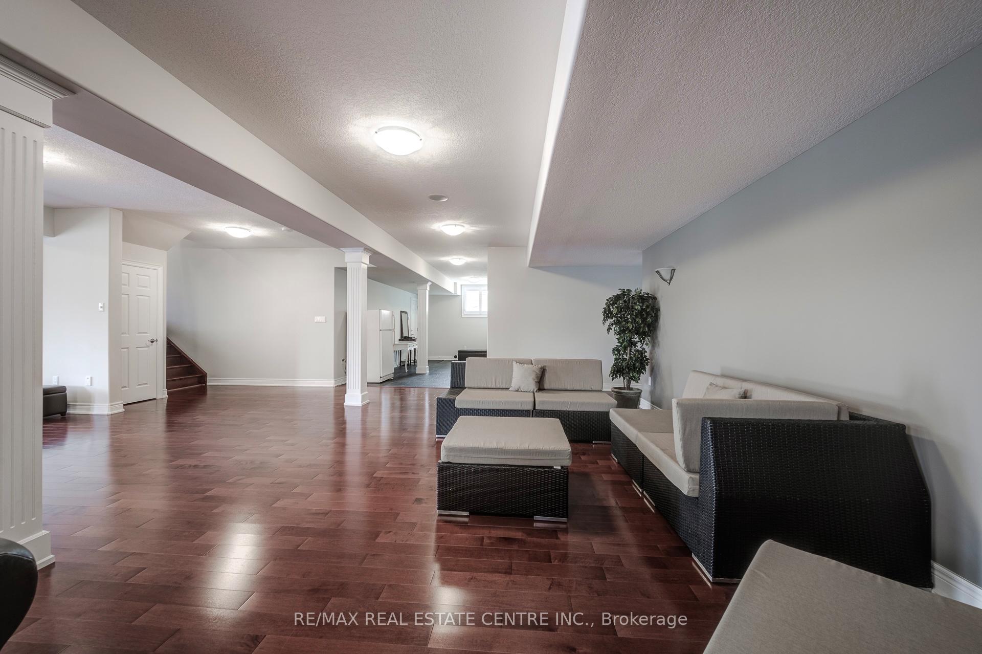 Photo 25 of 4072 Highland Park Drive, Lincoln, Beamsville — HOMEH
