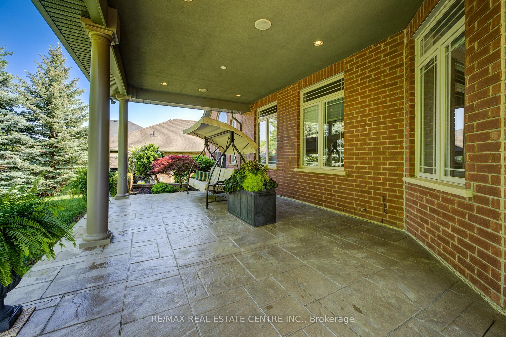 Photo 35 of 4072 Highland Park Drive, Lincoln, Beamsville — HOMEH