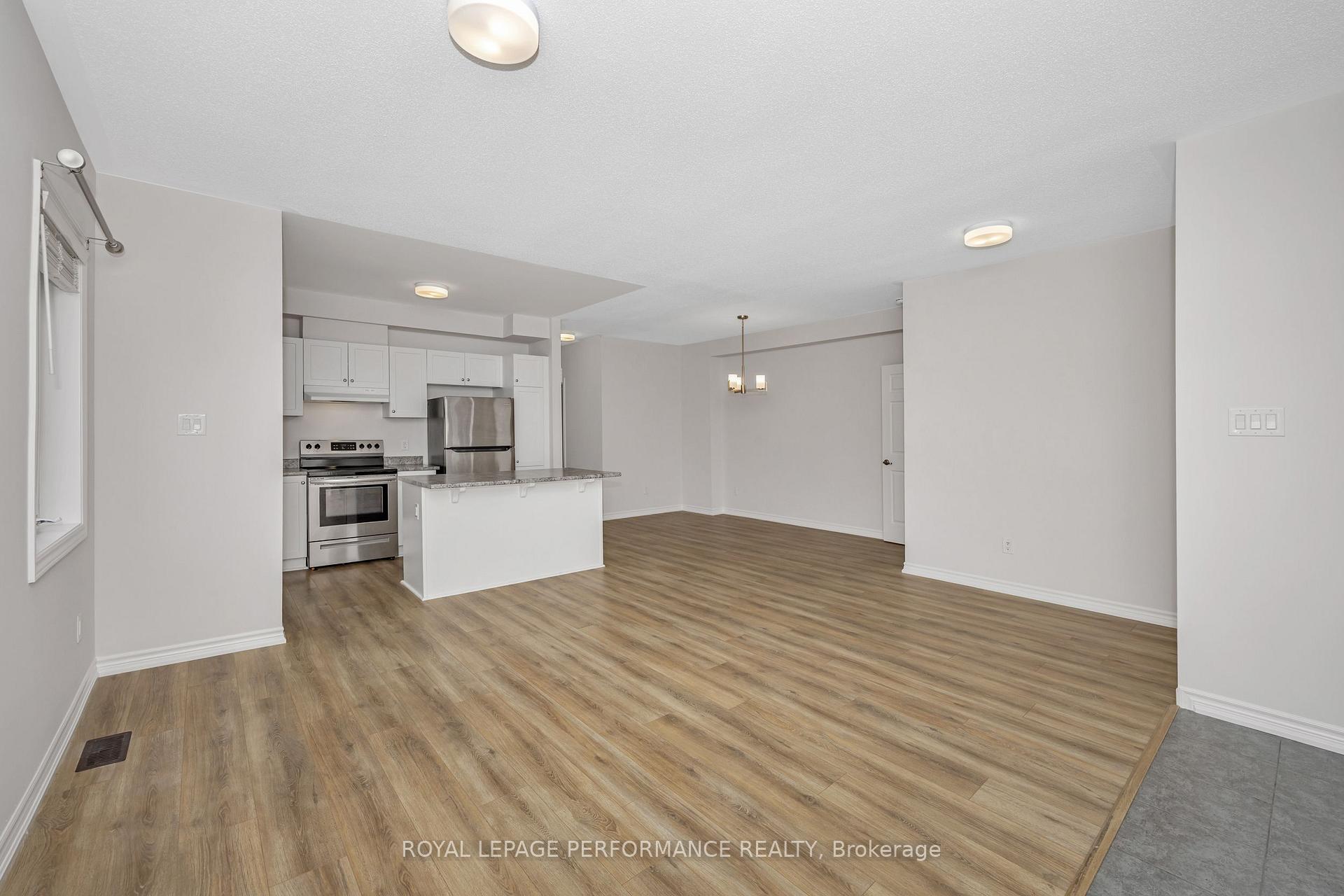 Photo 9 of 251 Zenith Private, Ottawa, Barrhaven - Half Moon Bay — HOMEH