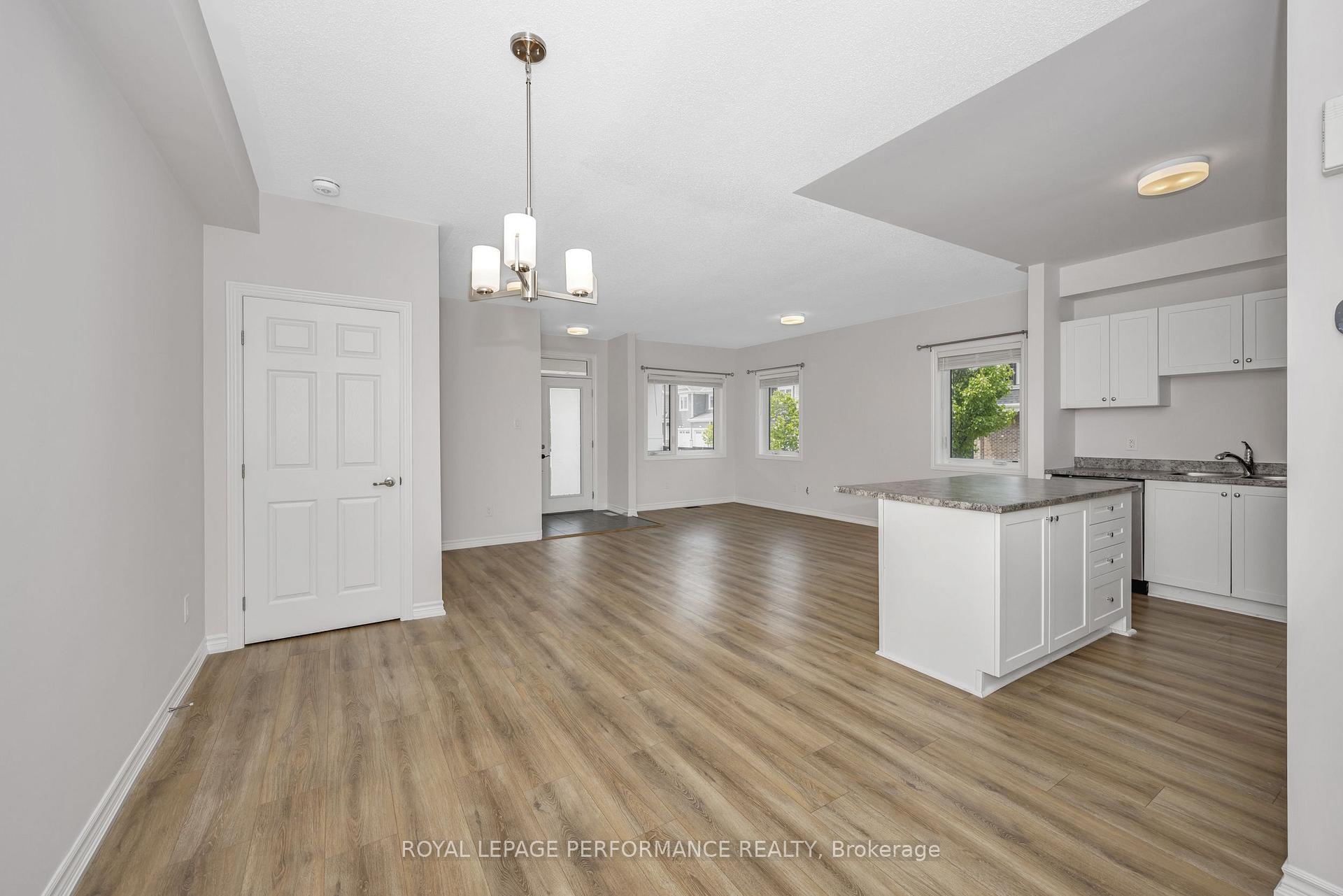 Photo 10 of 251 Zenith Private, Ottawa, Barrhaven - Half Moon Bay — HOMEH