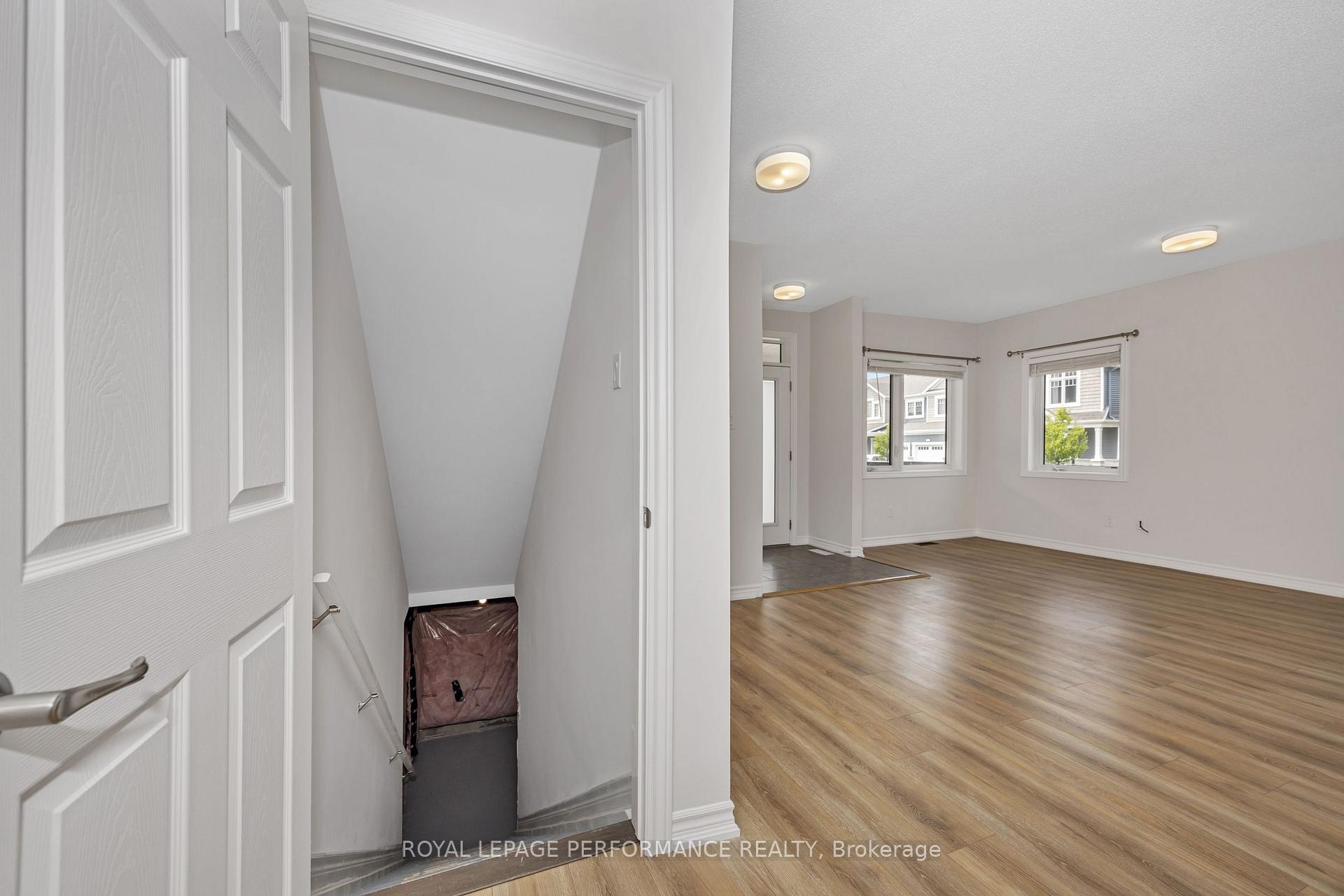 Photo 20 of 251 Zenith Private, Ottawa, Barrhaven - Half Moon Bay — HOMEH