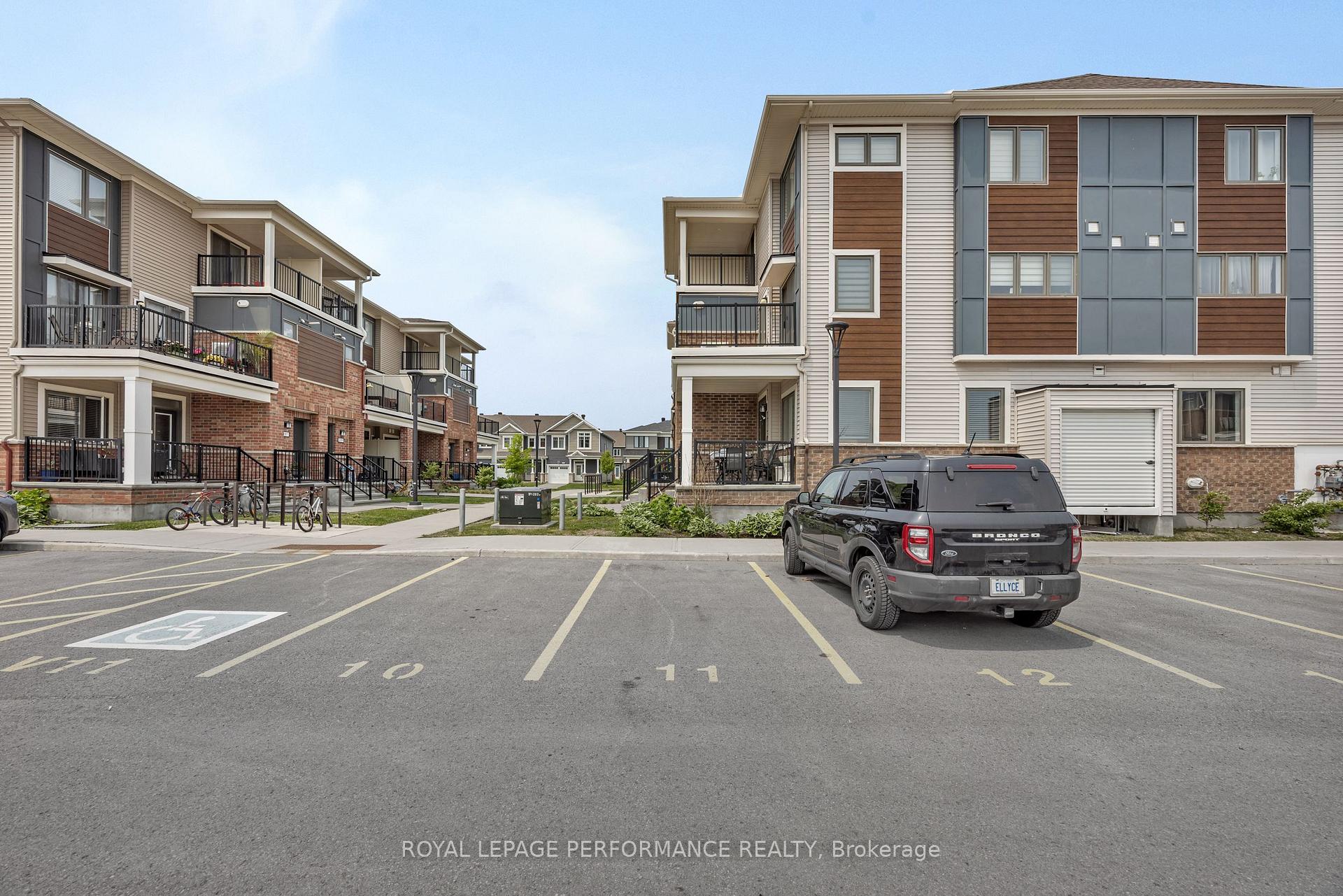 Photo 24 of 251 Zenith Private, Ottawa, Barrhaven - Half Moon Bay — HOMEH