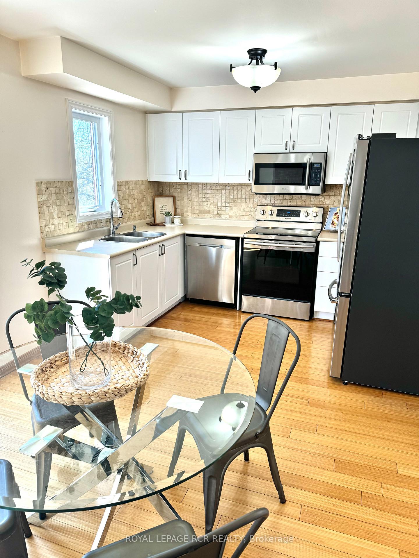 Photo 12 of 234 Howard Crescent, Orangeville — HOMEH