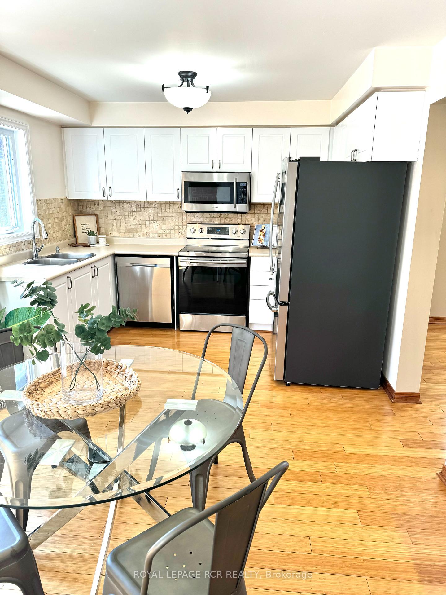 Photo 13 of 234 Howard Crescent, Orangeville — HOMEH