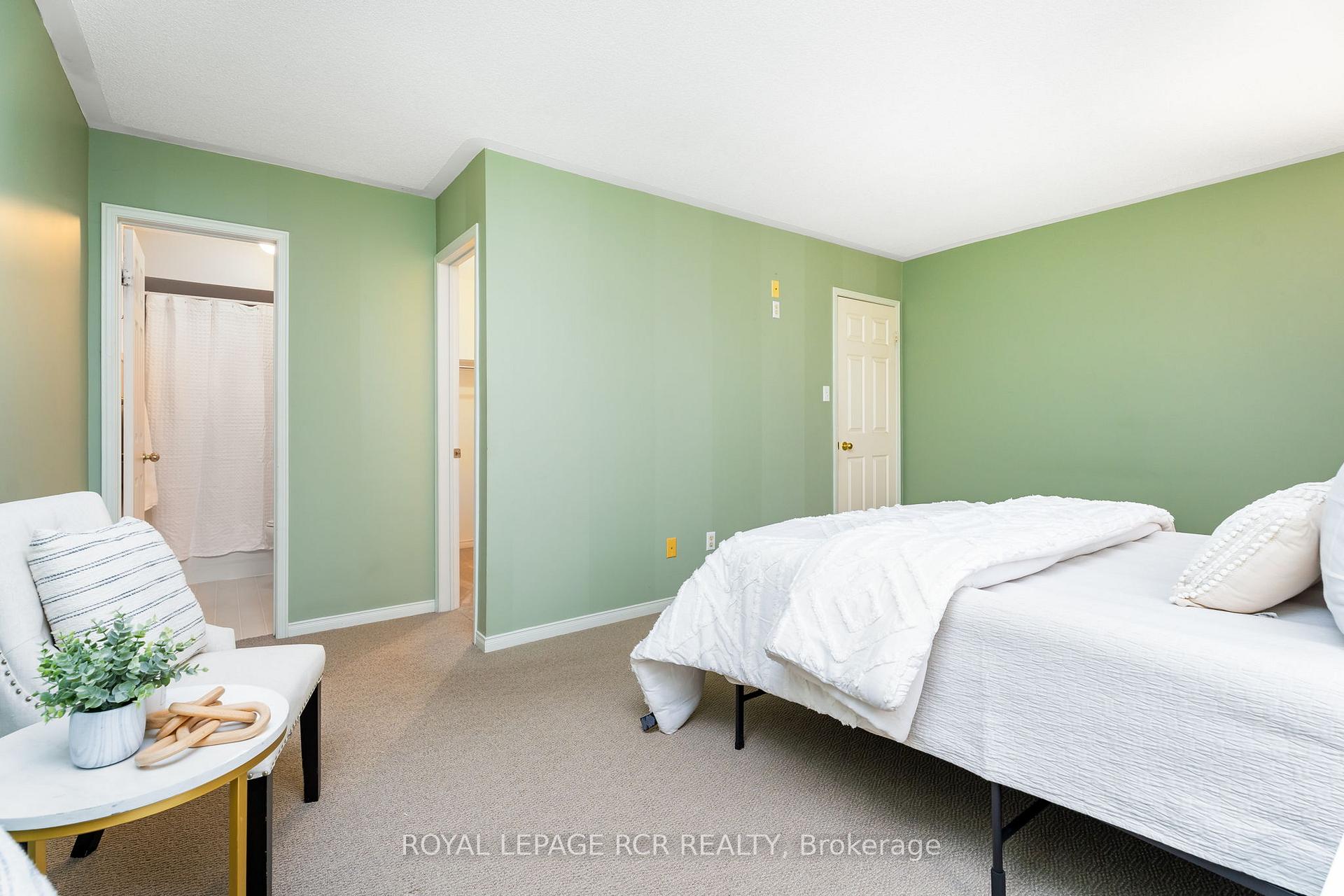 Photo 20 of 234 Howard Crescent, Orangeville — HOMEH