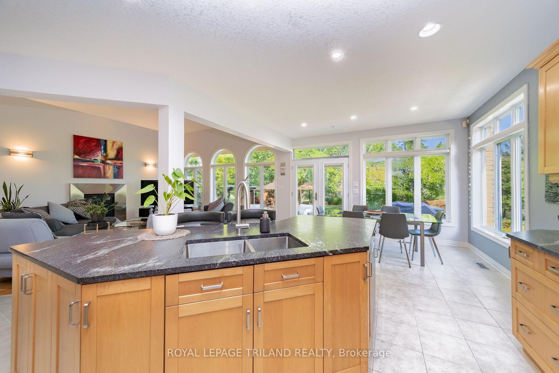 Photo 22 of 1833 Standfield Road, London, North R — HOMEH