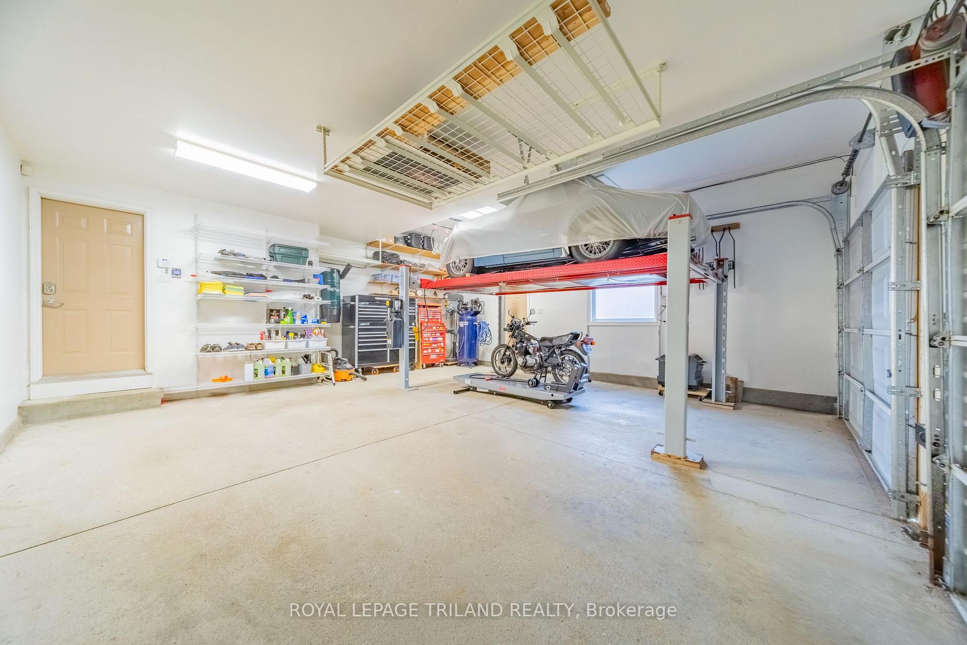 Photo 41 of 1833 Standfield Road, London, North R — HOMEH