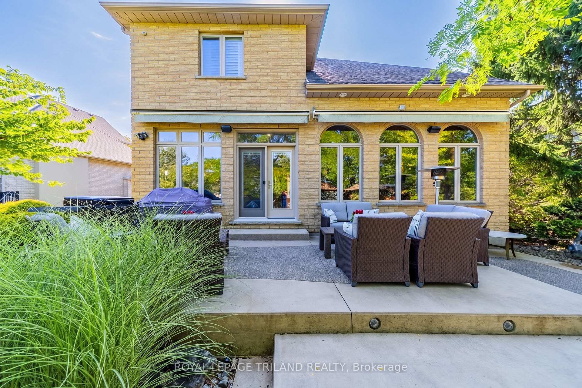 Photo 44 of 1833 Standfield Road, London, North R — HOMEH