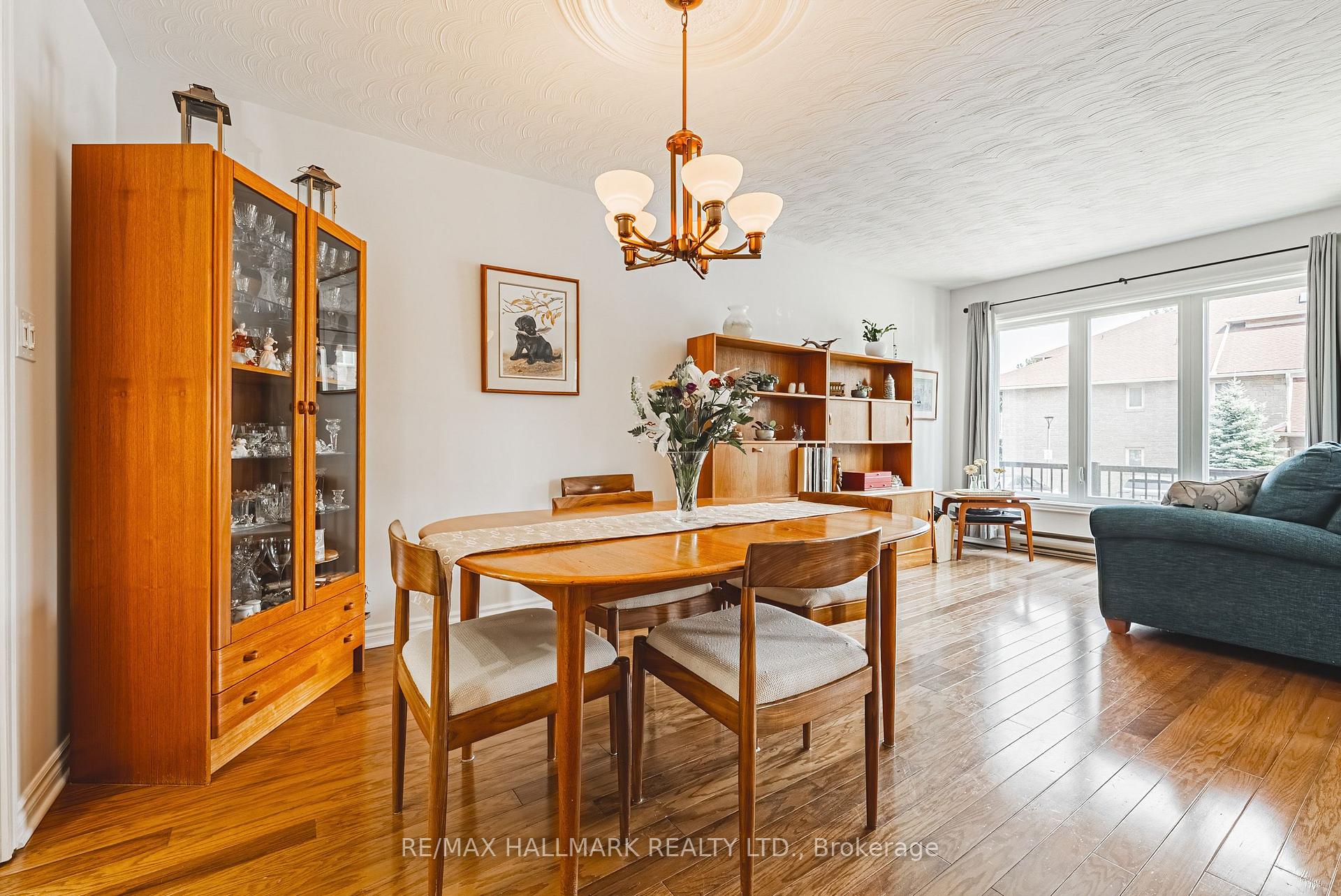 Photo 11 of Unit 6, 3050 Pinemeadow Drive, Burlington, Headon — HOMEH