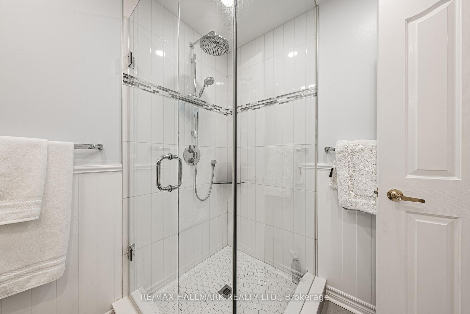 Photo 25 of Unit 6, 3050 Pinemeadow Drive, Burlington, Headon — HOMEH