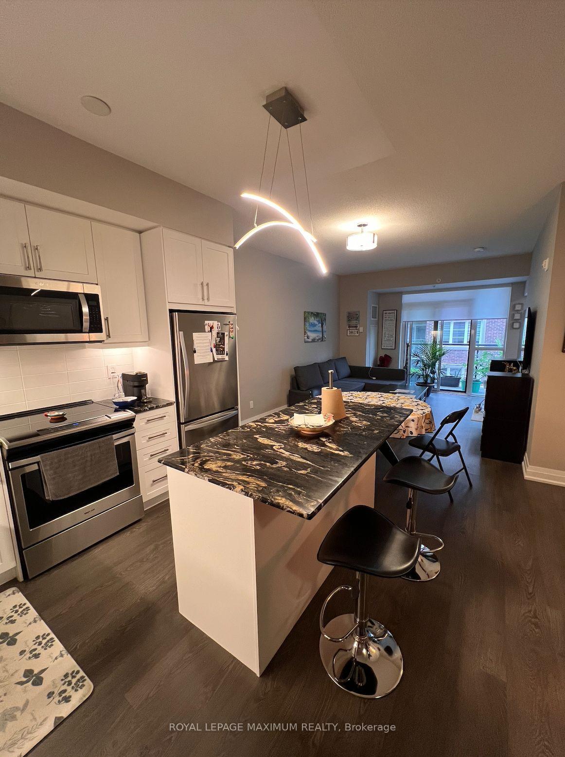 Photo 13 of Unit 313, 50 Ann Street, Caledon, Bolton West — HOMEH