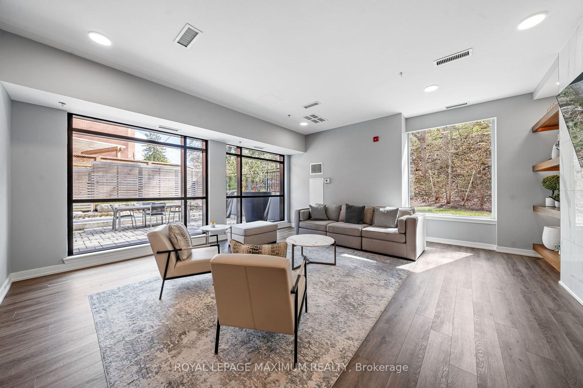 Photo 30 of Unit 313, 50 Ann Street, Caledon, Bolton West — HOMEH