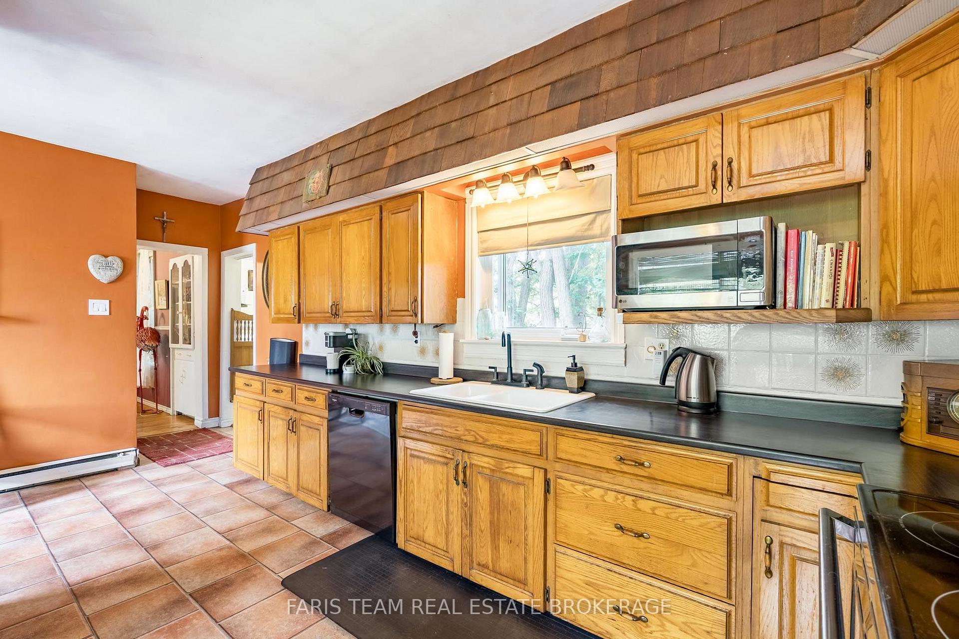 Photo 6 of 338 Gloucester Street, Midland — HOMEH