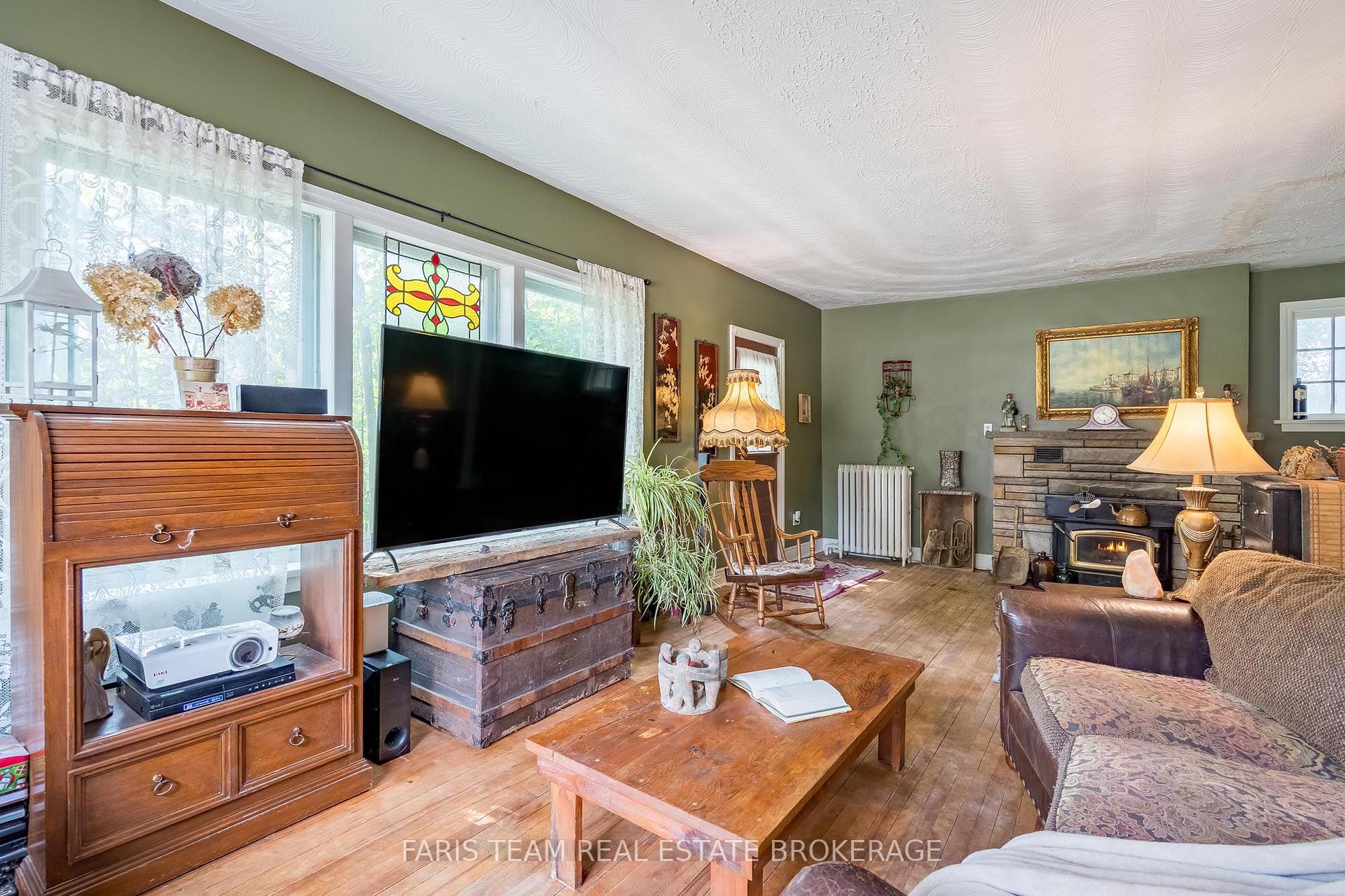 Photo 14 of 338 Gloucester Street, Midland — HOMEH