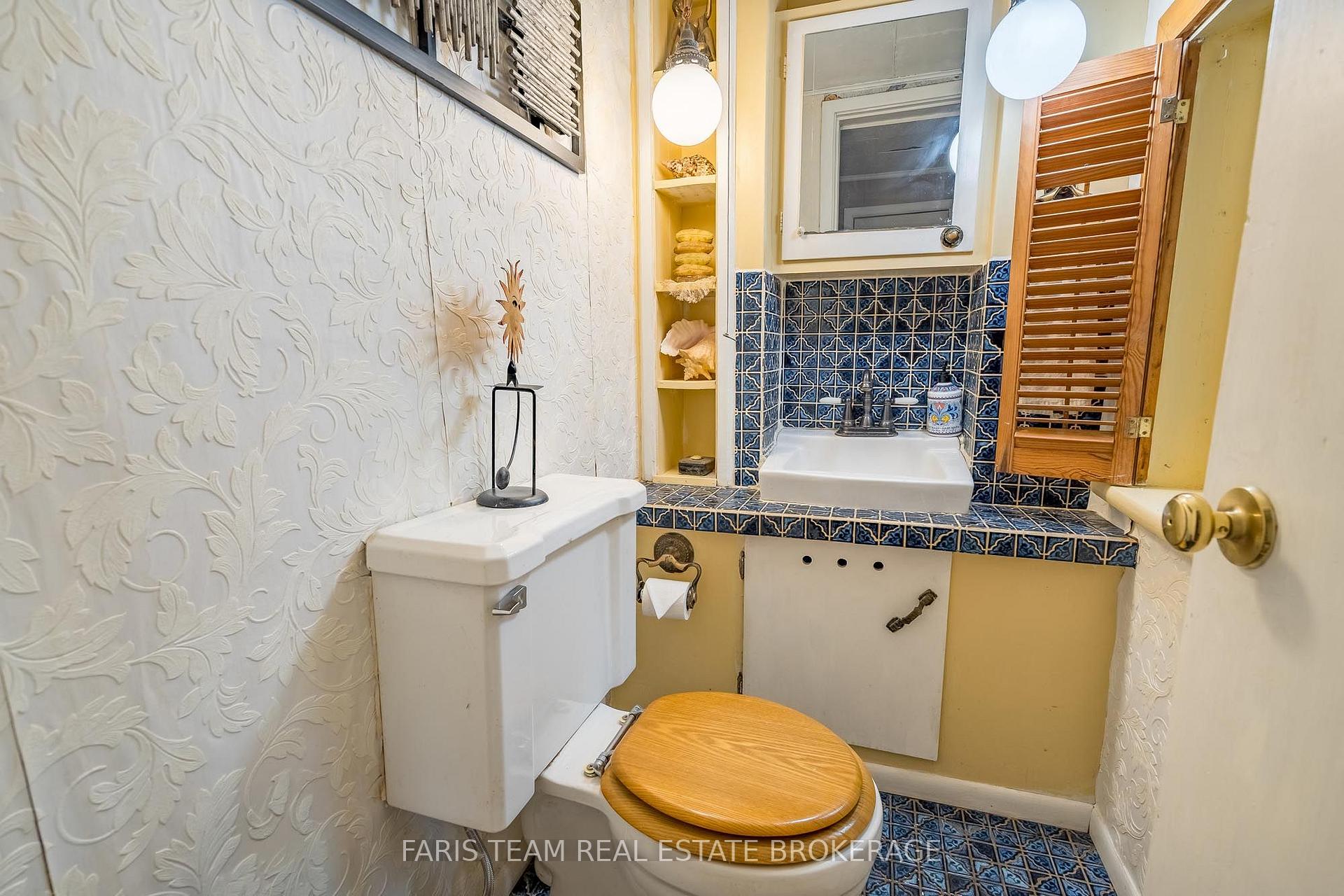 Photo 15 of 338 Gloucester Street, Midland — HOMEH