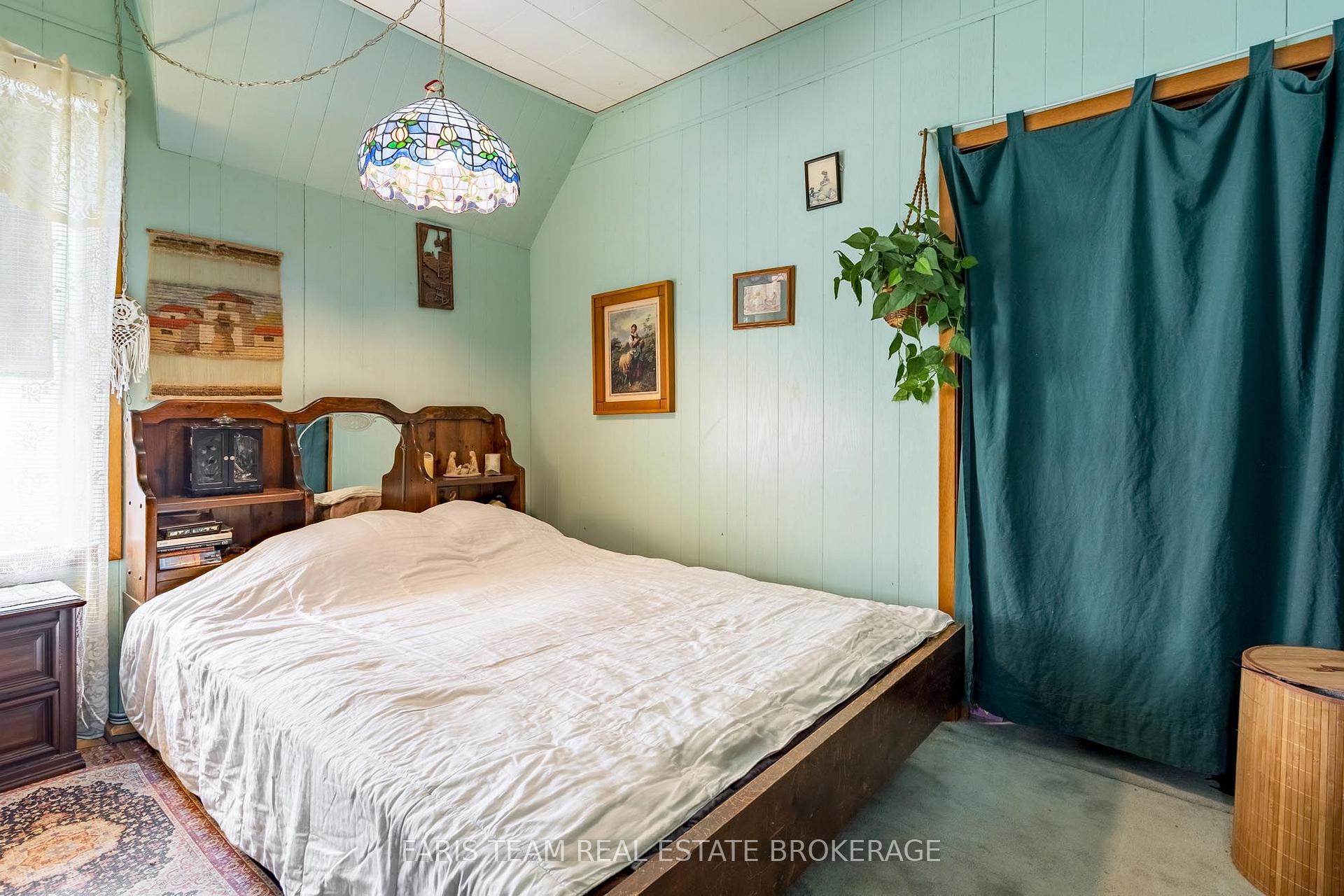 Photo 17 of 338 Gloucester Street, Midland — HOMEH
