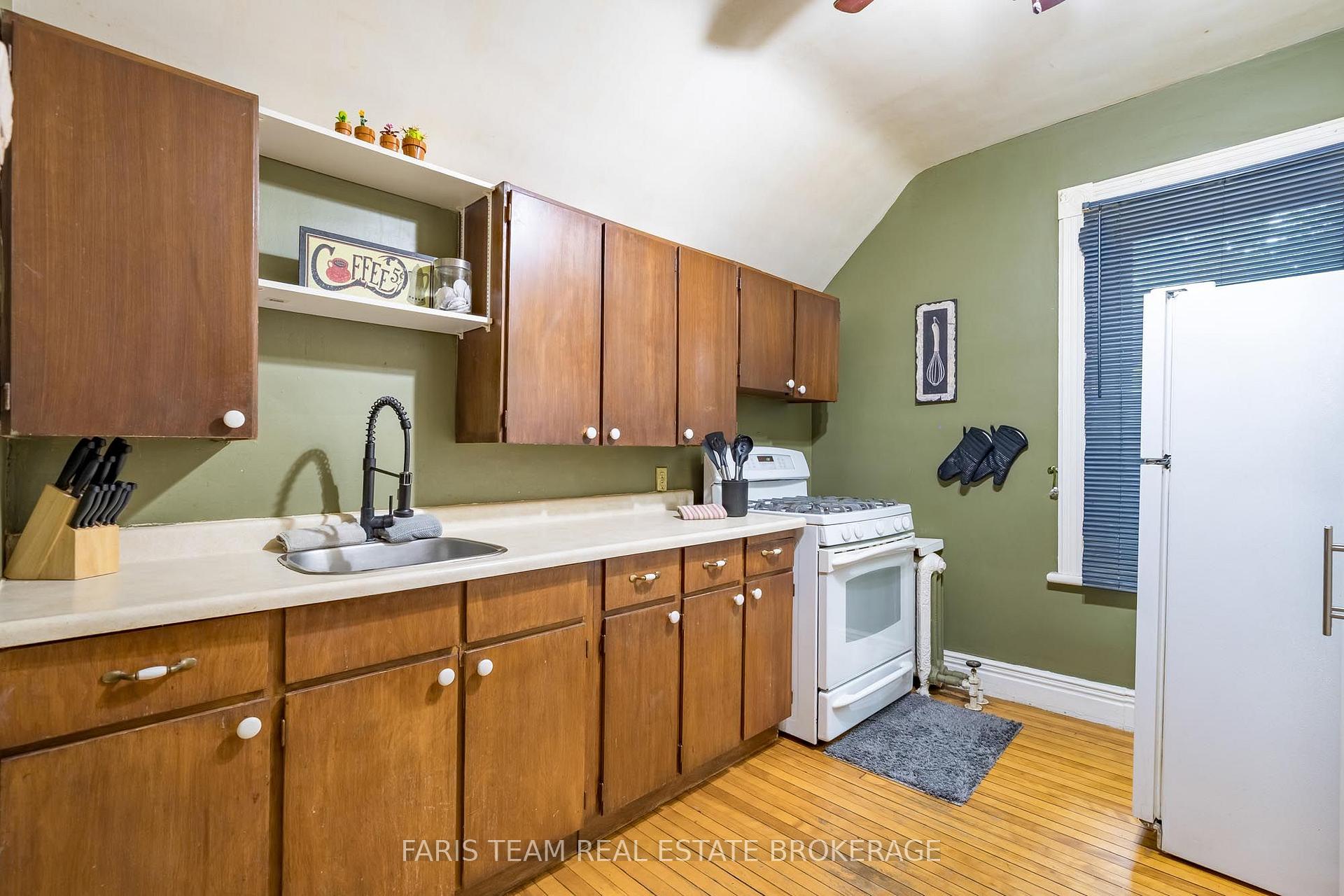 Photo 22 of 338 Gloucester Street, Midland — HOMEH