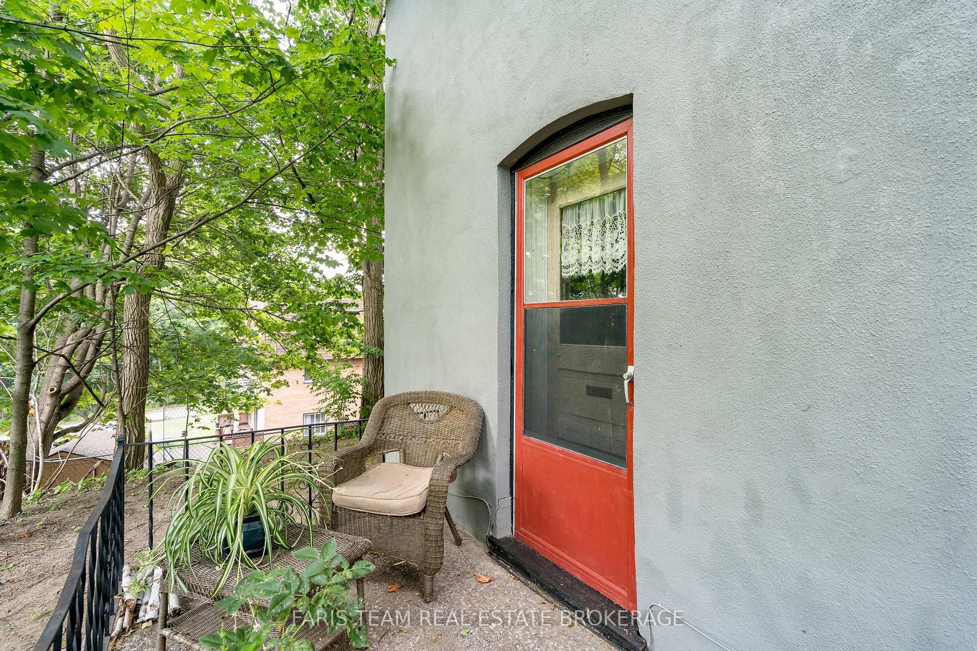 Photo 30 of 338 Gloucester Street, Midland — HOMEH