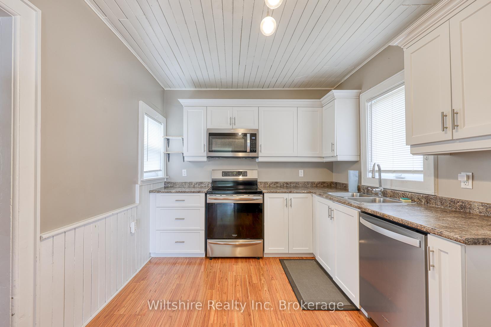 Photo 16 of 52 Bidwell Street, Tillsonburg — HOMEH