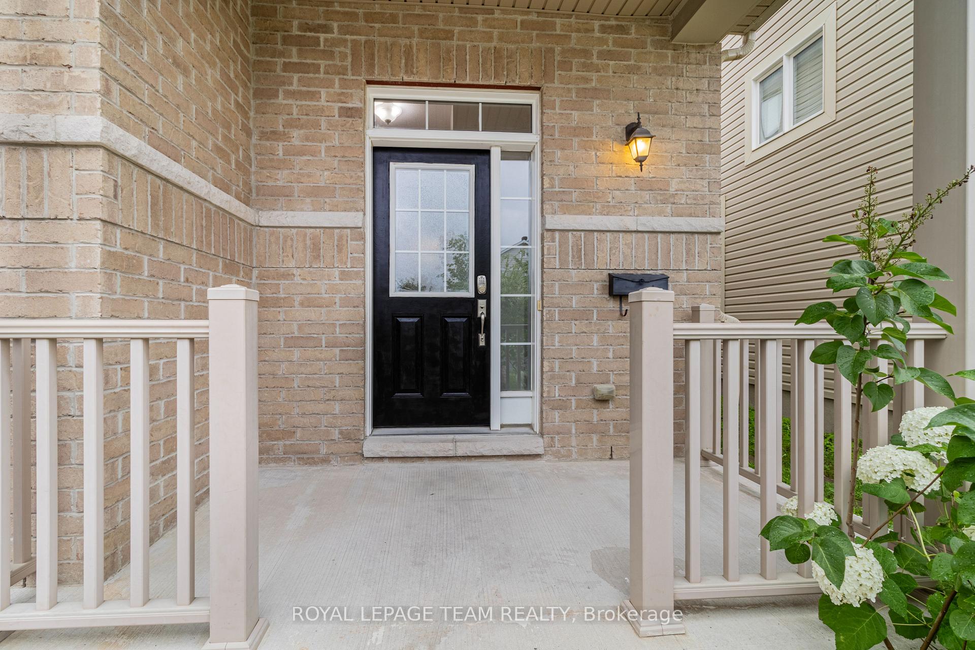 Photo 3 of 57 Crownridge Drive, Ottawa, Kanata - Emerald Meadows/Trailwest — HOMEH