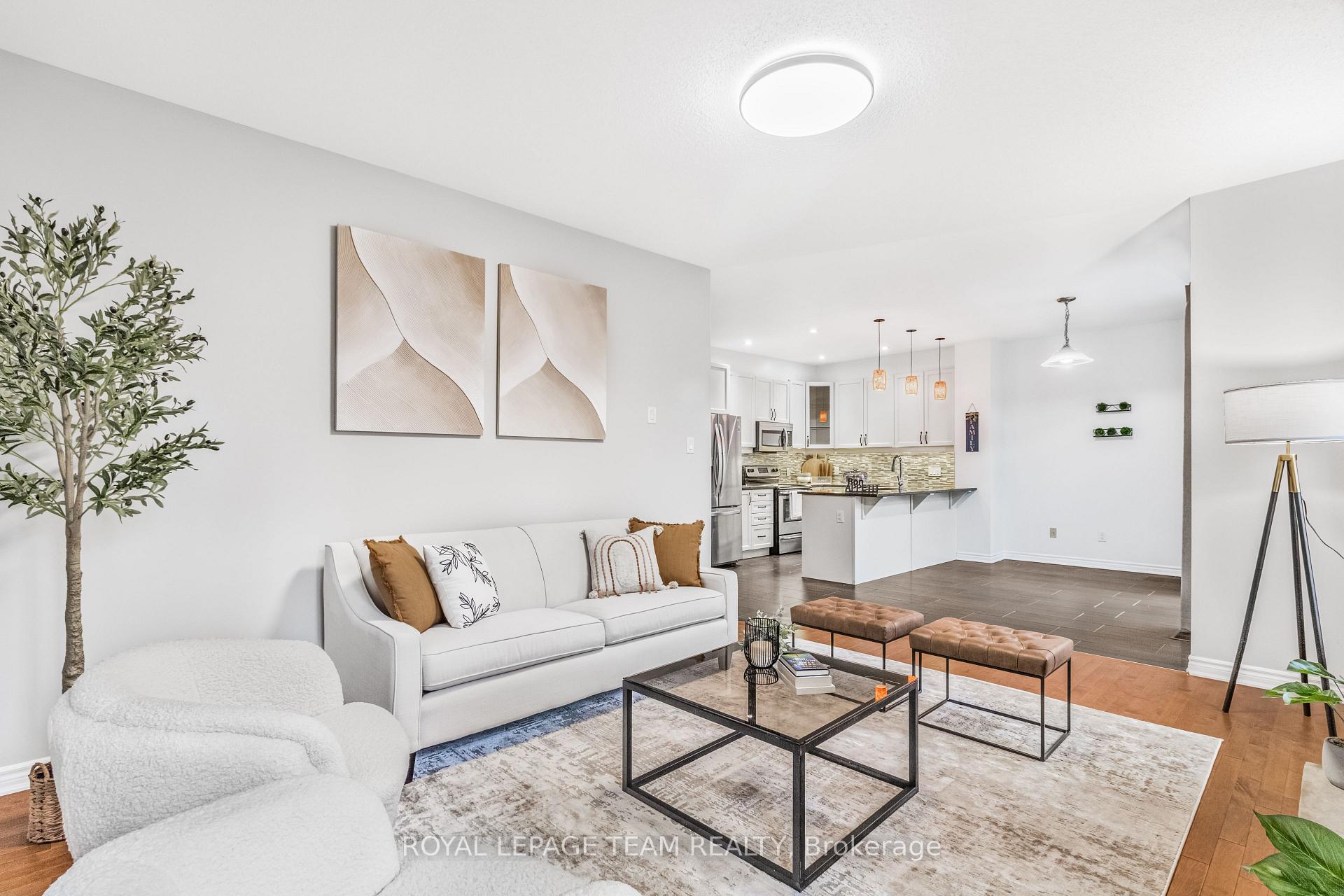 Photo 18 of 57 Crownridge Drive, Ottawa, Kanata - Emerald Meadows/Trailwest — HOMEH