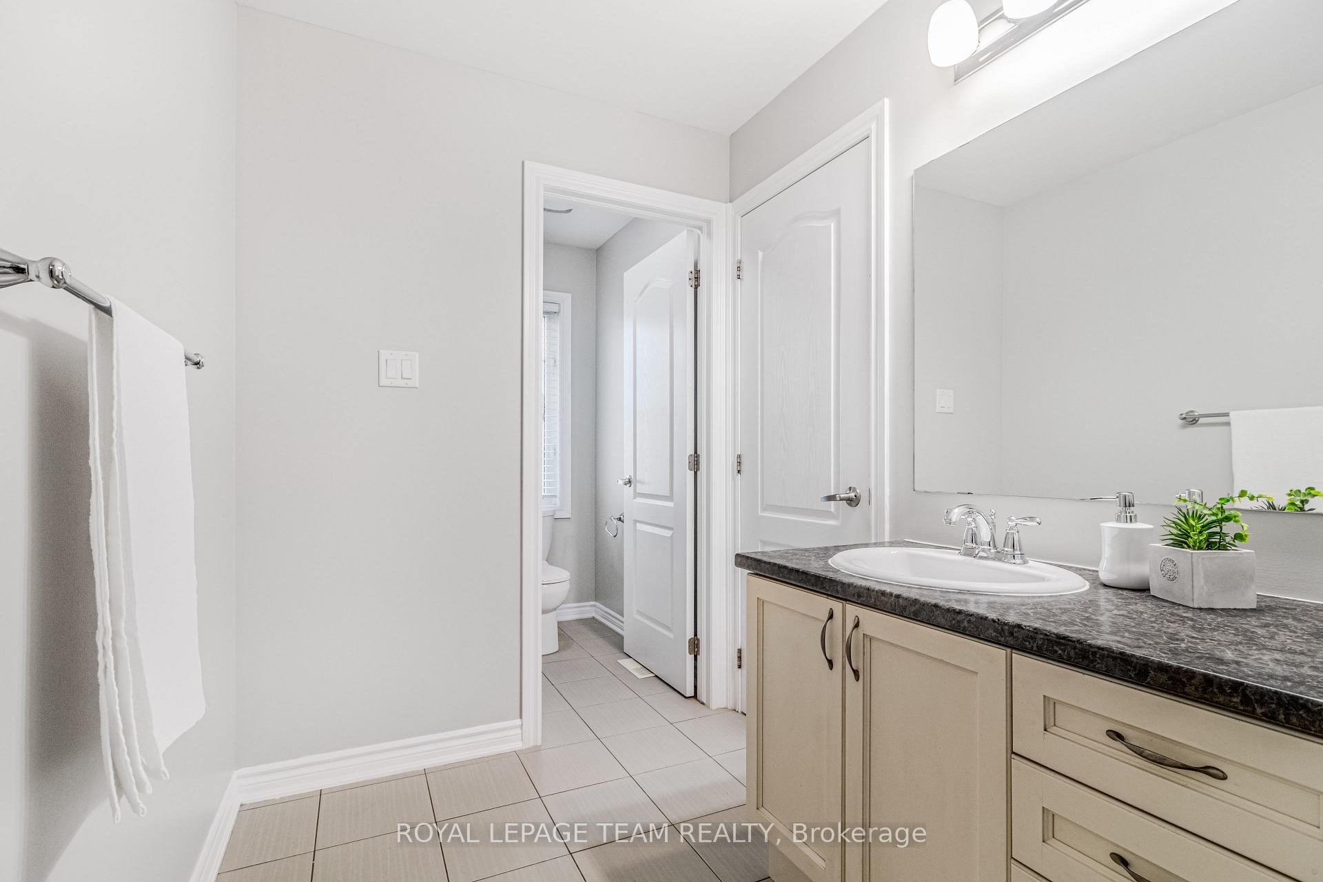 Photo 34 of 57 Crownridge Drive, Ottawa, Kanata - Emerald Meadows/Trailwest — HOMEH