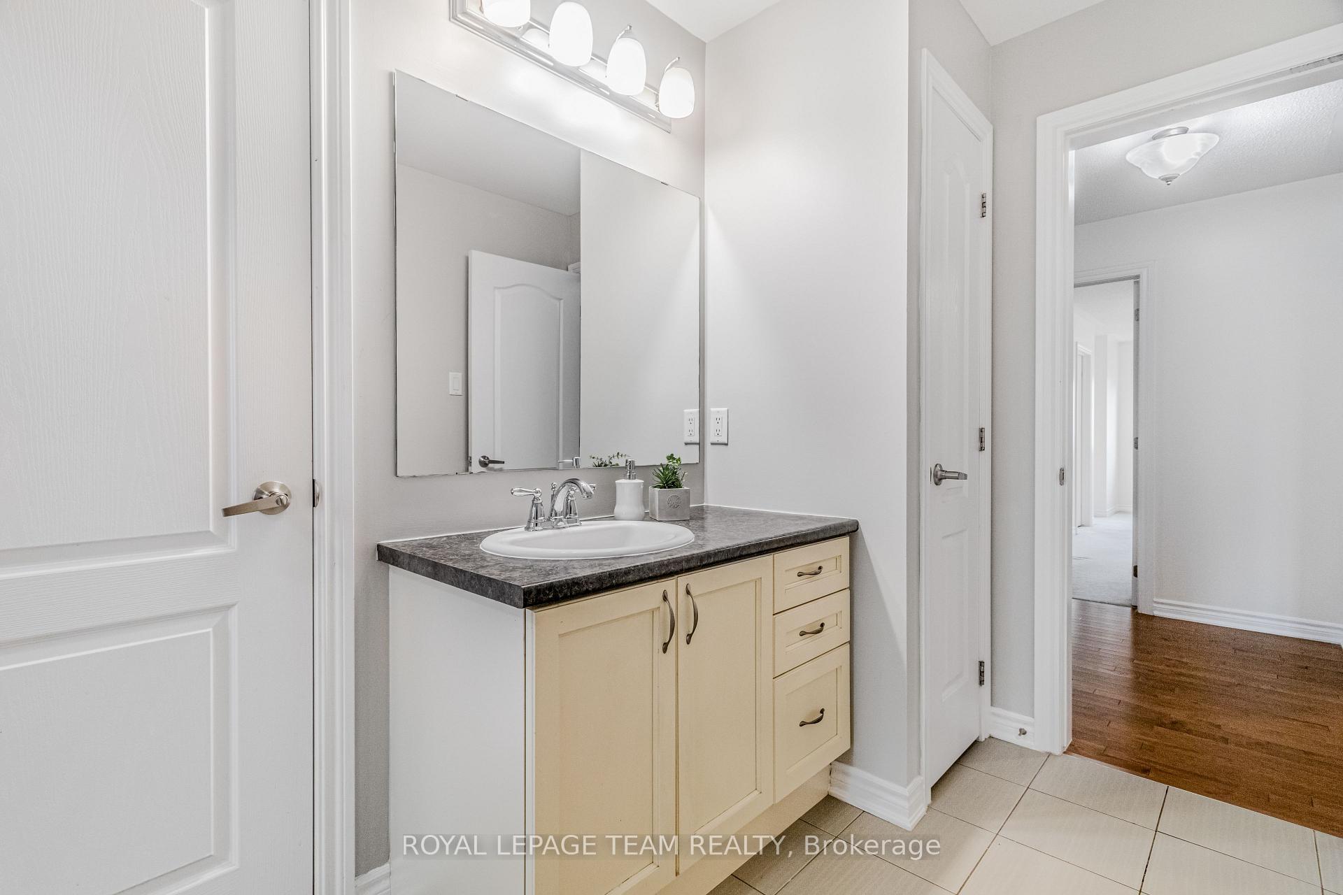 Photo 36 of 57 Crownridge Drive, Ottawa, Kanata - Emerald Meadows/Trailwest — HOMEH
