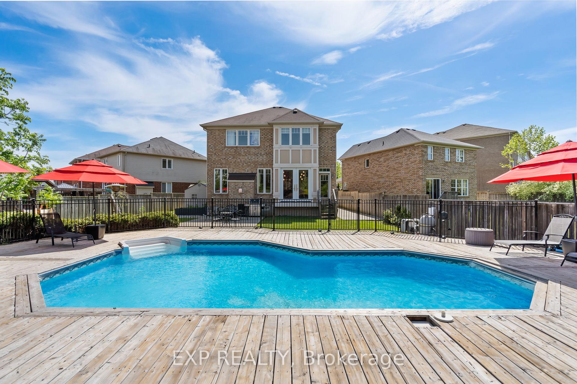 Photo 4 of 28 Ohara Lane, Hamilton, Meadowlands — HOMEH