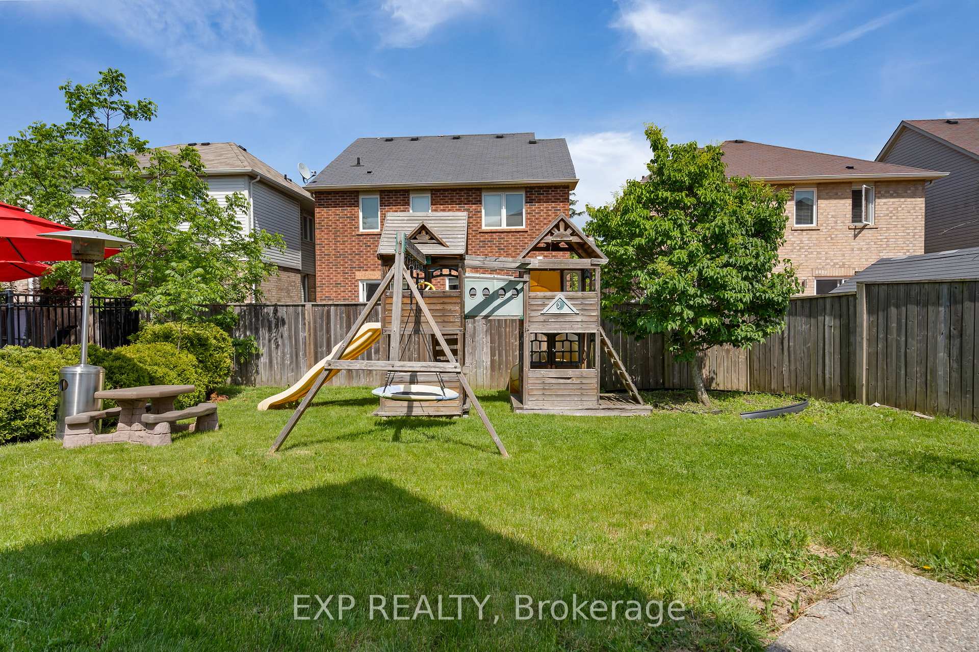 Photo 37 of 28 Ohara Lane, Hamilton, Meadowlands — HOMEH