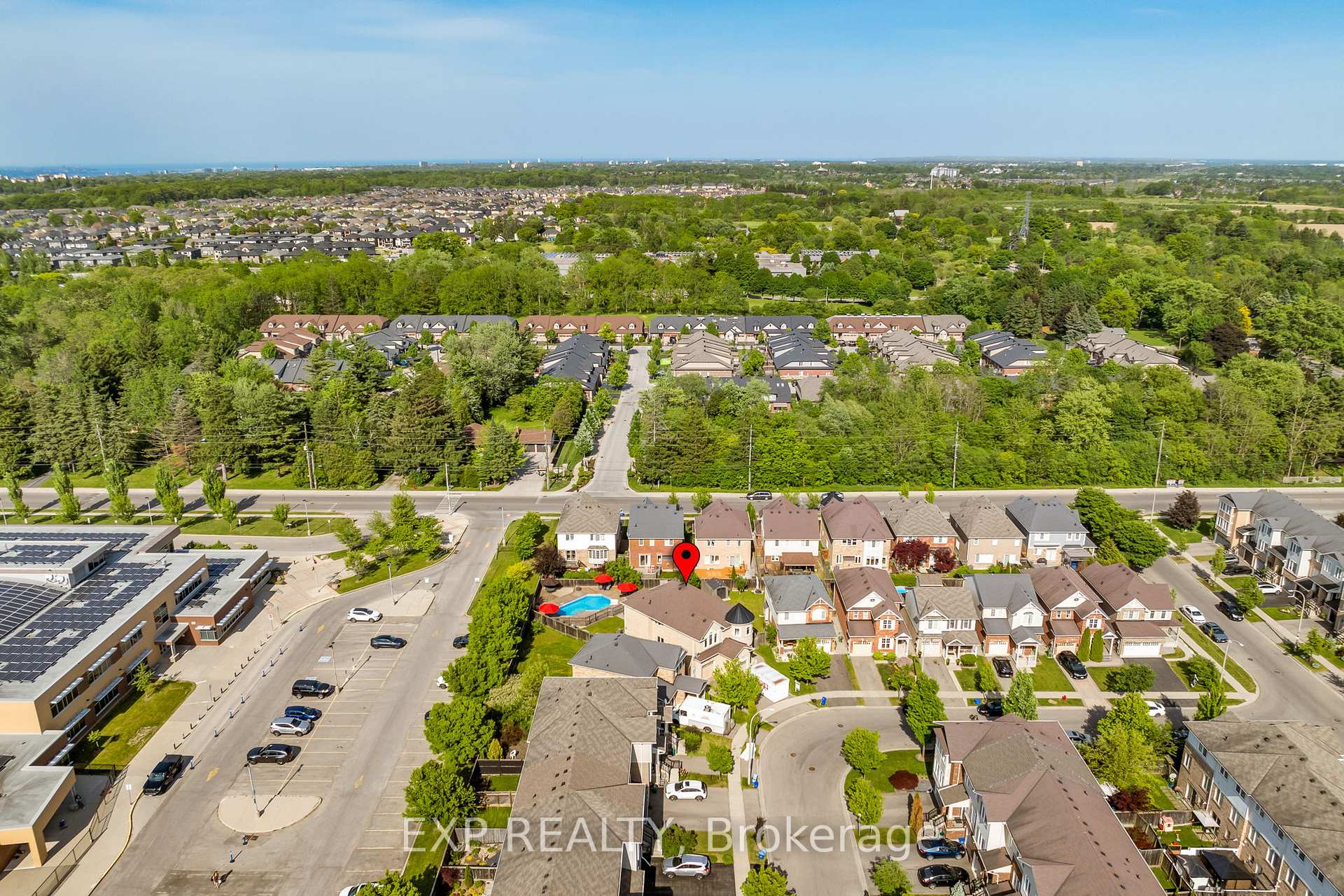 Photo 46 of 28 Ohara Lane, Hamilton, Meadowlands — HOMEH