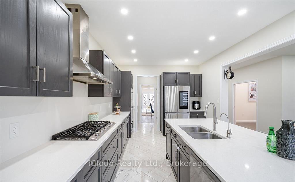 Photo 8 of 44 Macalister Boulevard, Guelph, Kortright East — HOMEH