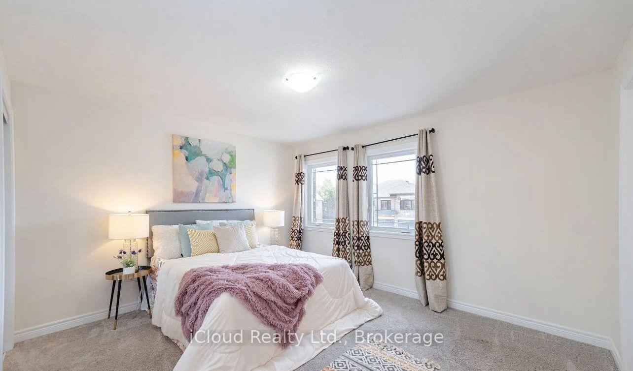 Photo 11 of 44 Macalister Boulevard, Guelph, Kortright East — HOMEH