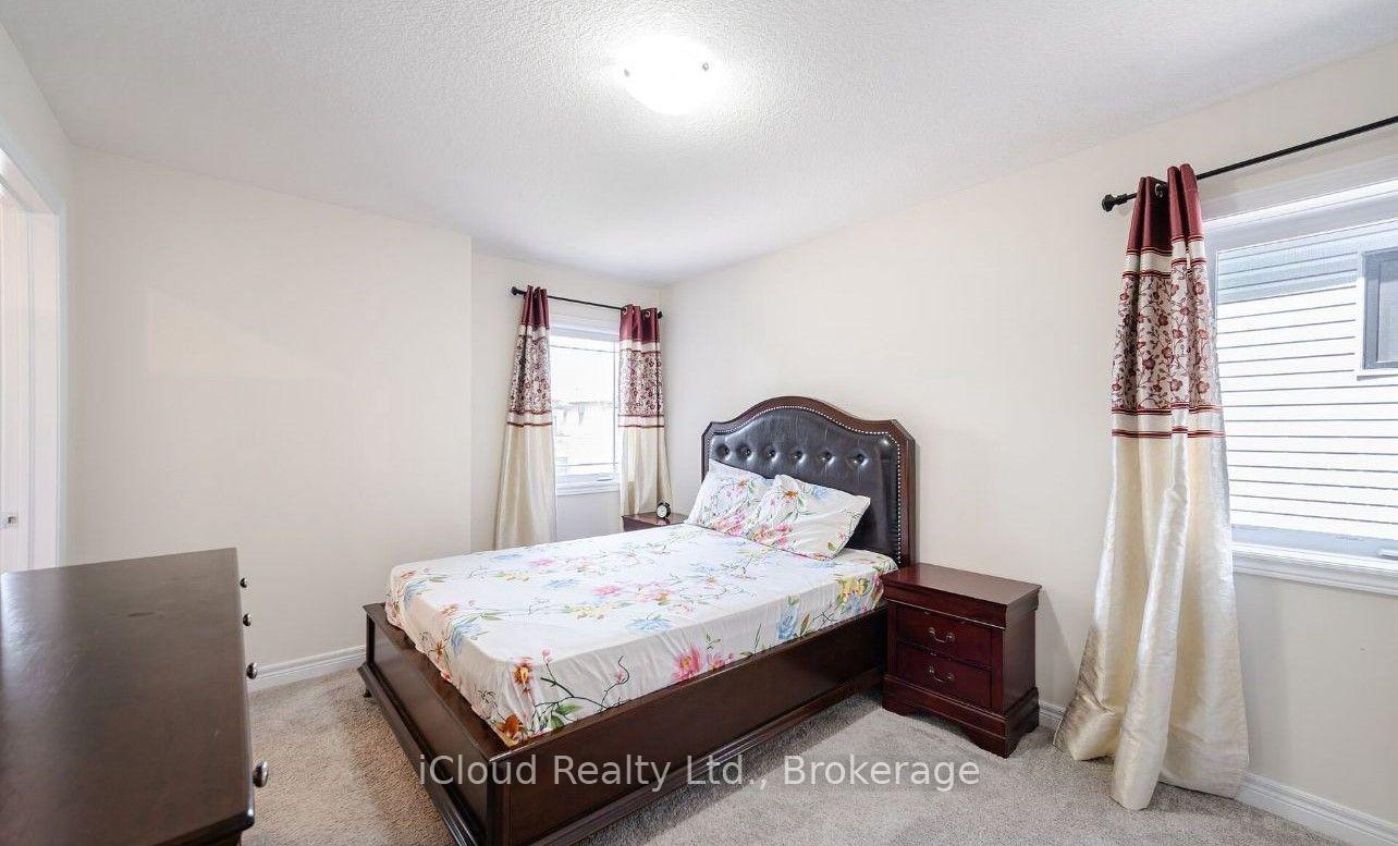 Photo 13 of 44 Macalister Boulevard, Guelph, Kortright East — HOMEH