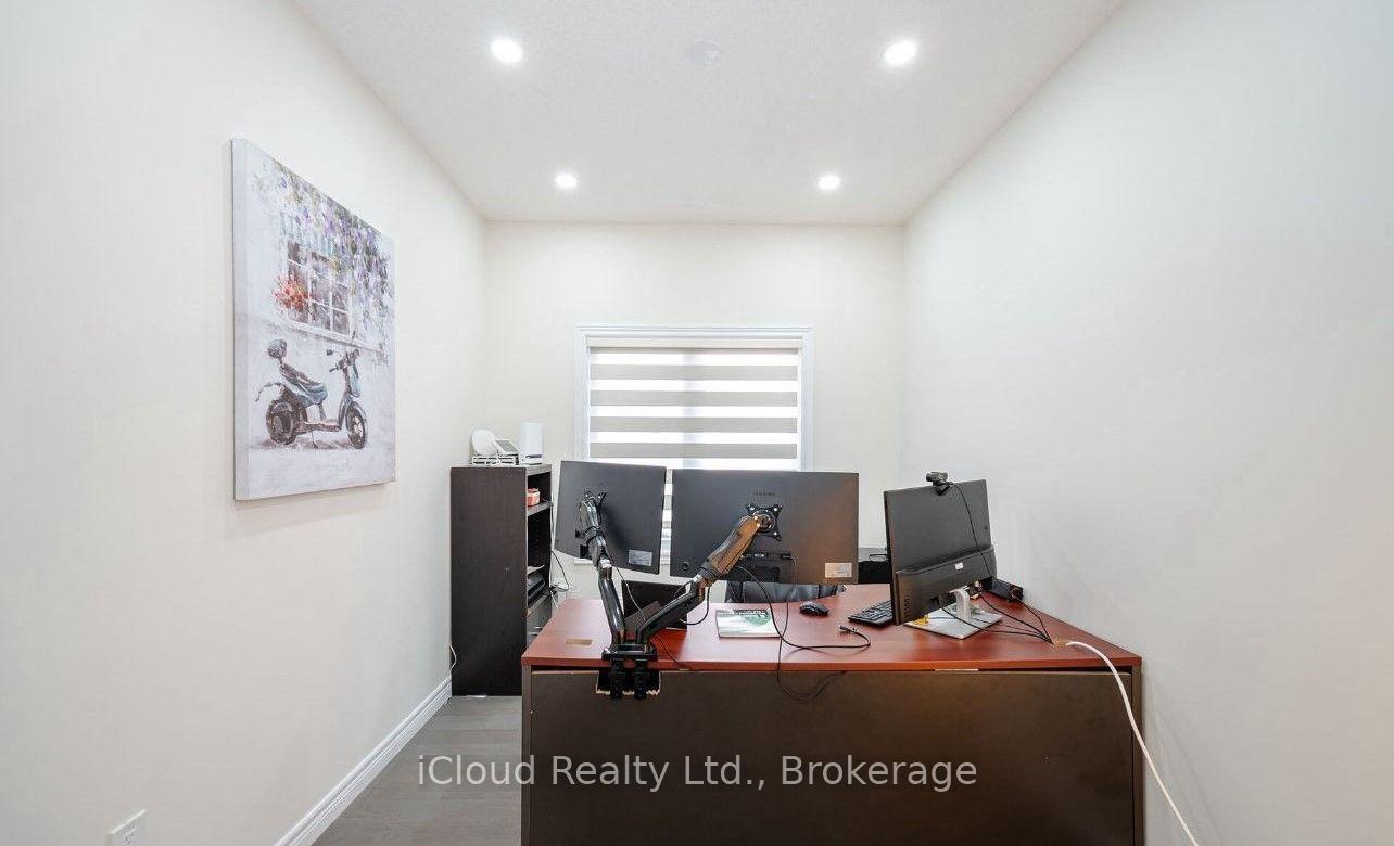 Photo 14 of 44 Macalister Boulevard, Guelph, Kortright East — HOMEH