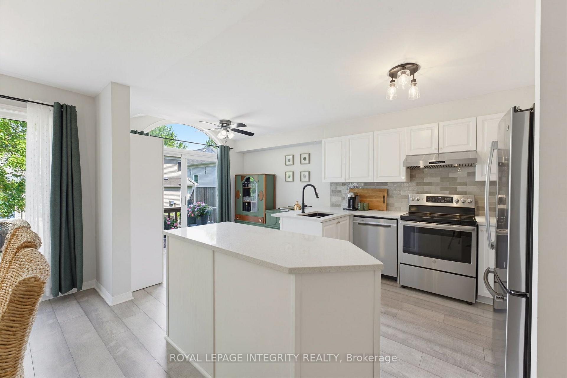 Photo 6 of 515 Woodchase Street, Ottawa, Kanata - Morgan's Grant/South March — HOMEH