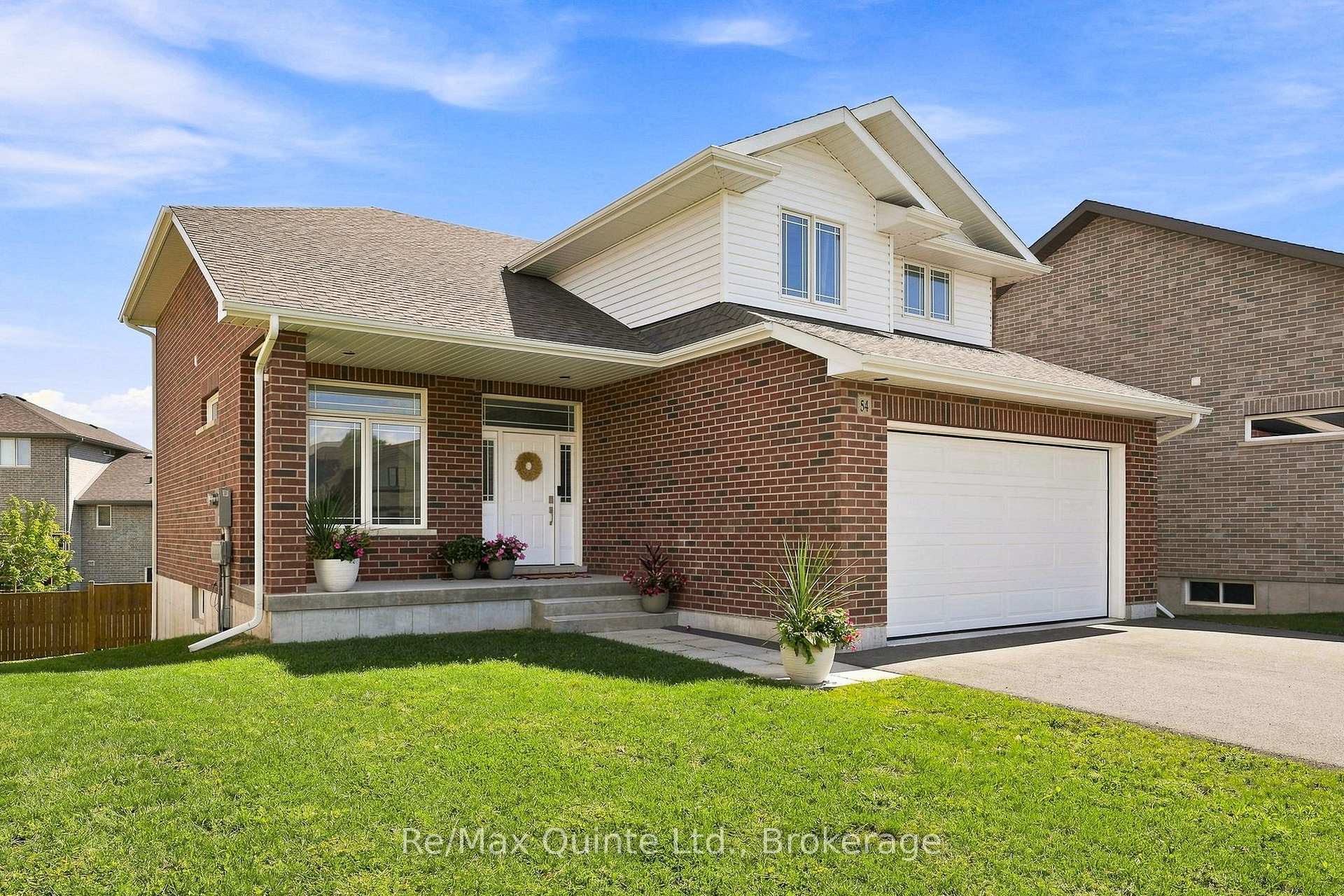 Photo 2 of 54 Lanark Drive, Belleville, Belleville Ward — HOMEH