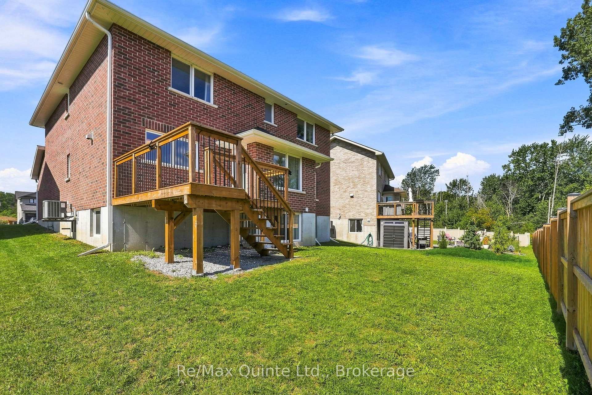 Photo 34 of 54 Lanark Drive, Belleville, Belleville Ward — HOMEH