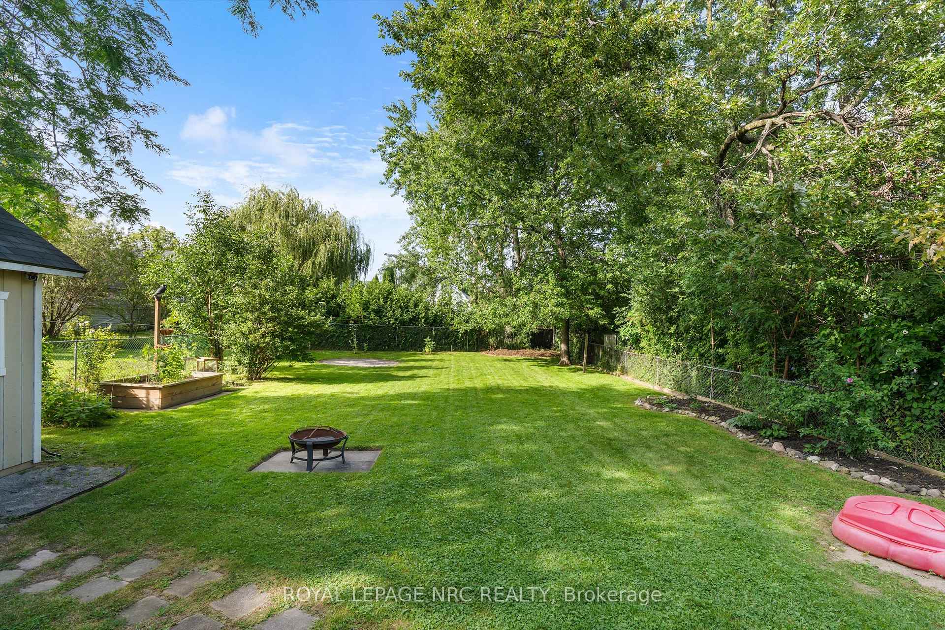 Photo 29 of 7 Vivian Avenue, St. Catharines, Carlton/Bunting — HOMEH