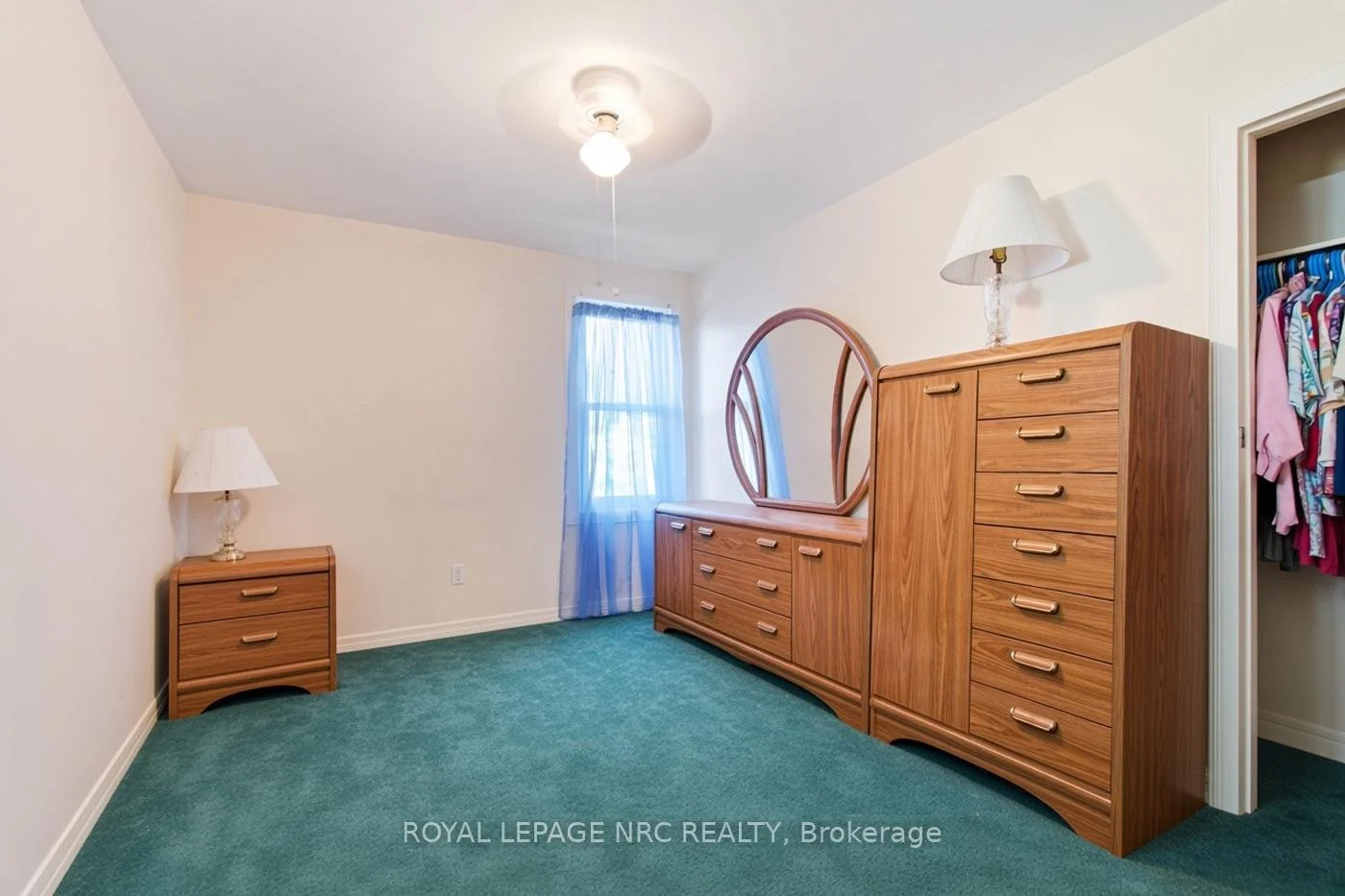 Photo 5 of 6068 Dixon Street, Niagara Falls, Dorchester — HOMEH