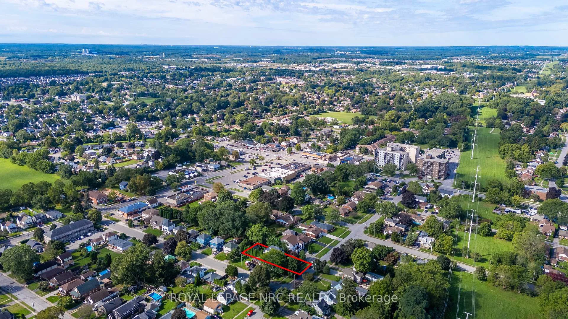 Photo 9 of 6068 Dixon Street, Niagara Falls, Dorchester — HOMEH